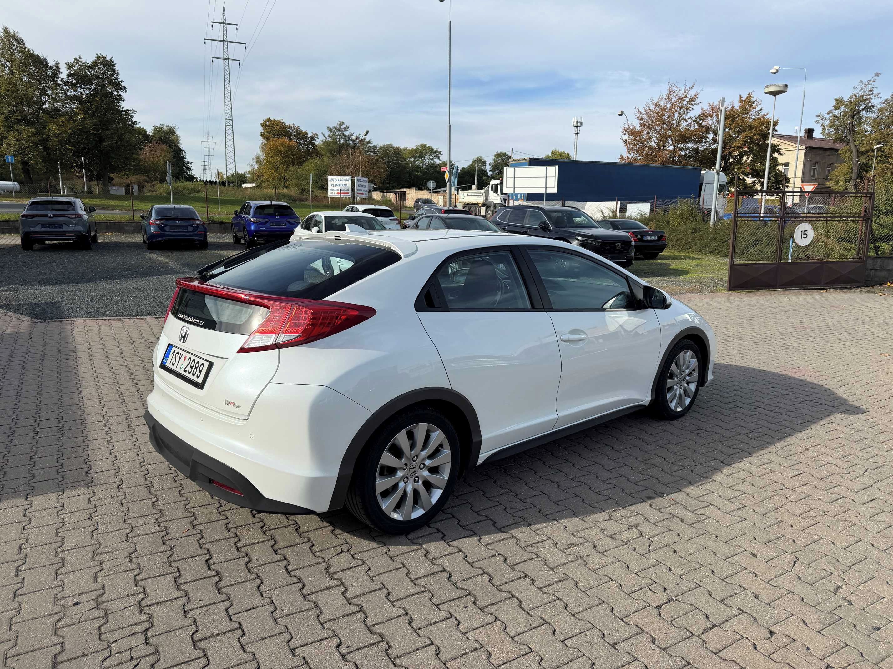 Honda Civic, 1,8 Sport 6MT - fotka 5