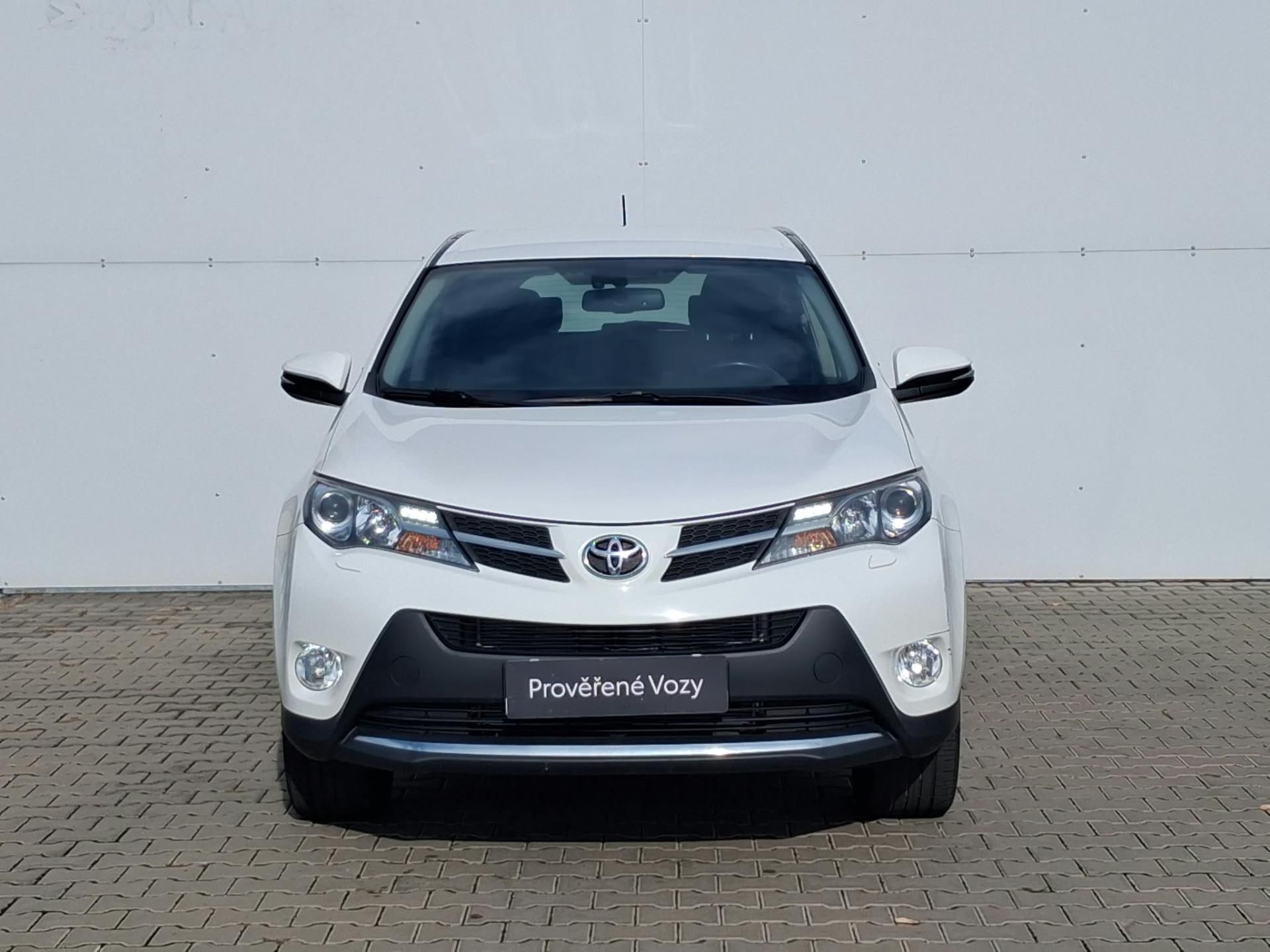 Toyota Rav4, 2.2 D-4D Active 4x4 - fotka 4