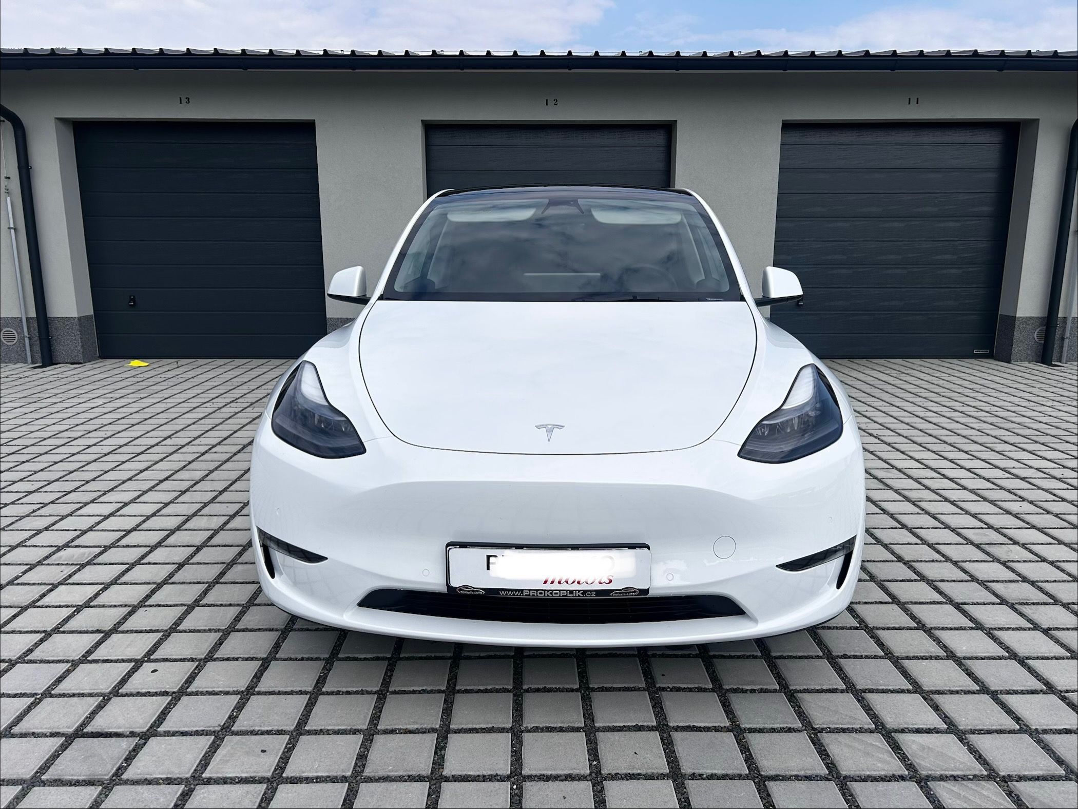 Tesla Model Y, LR Ryzen SOH 90 - fotka 5
