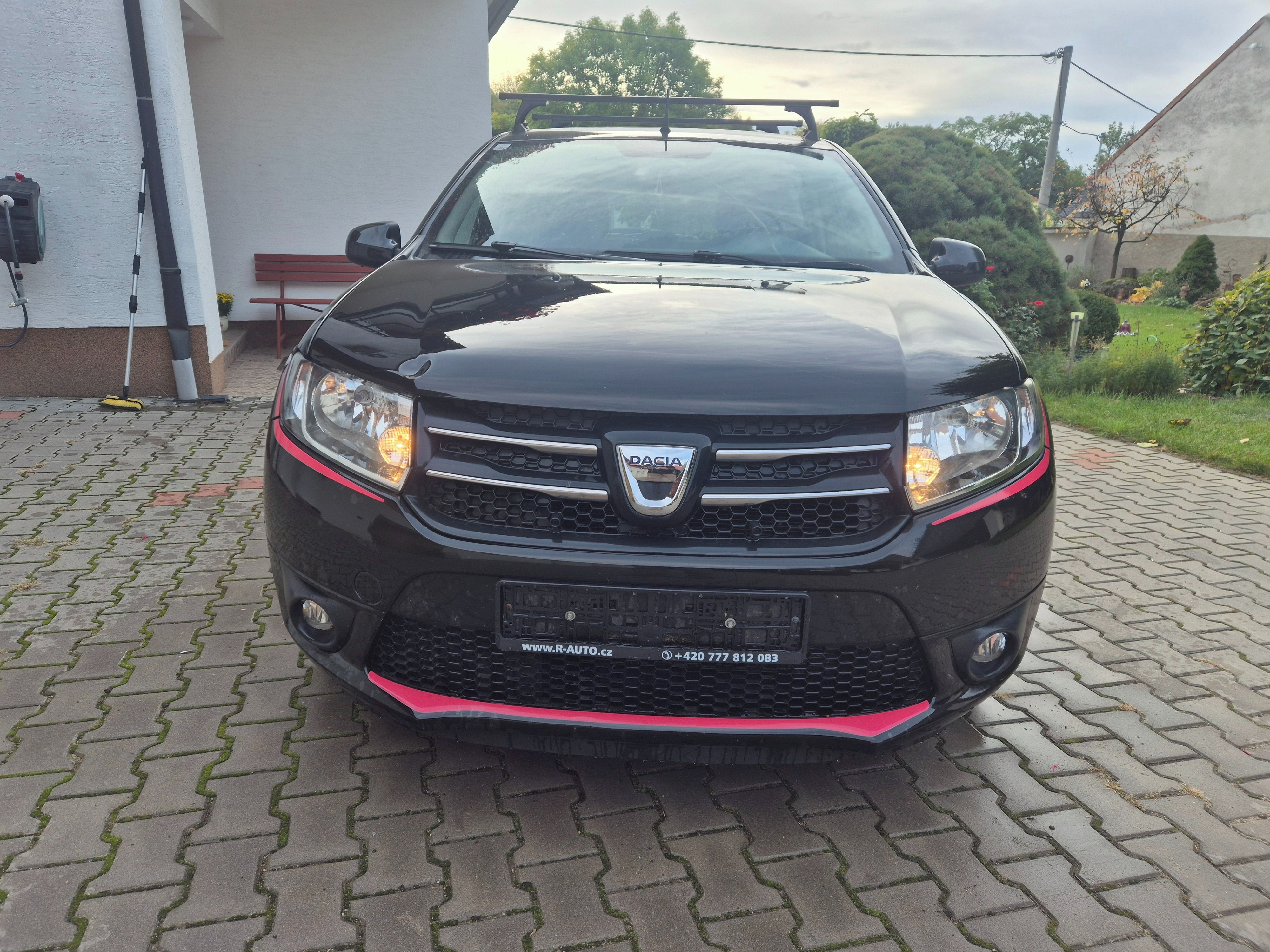Dacia Sandero, 1,2 16V Supreme - fotka 2