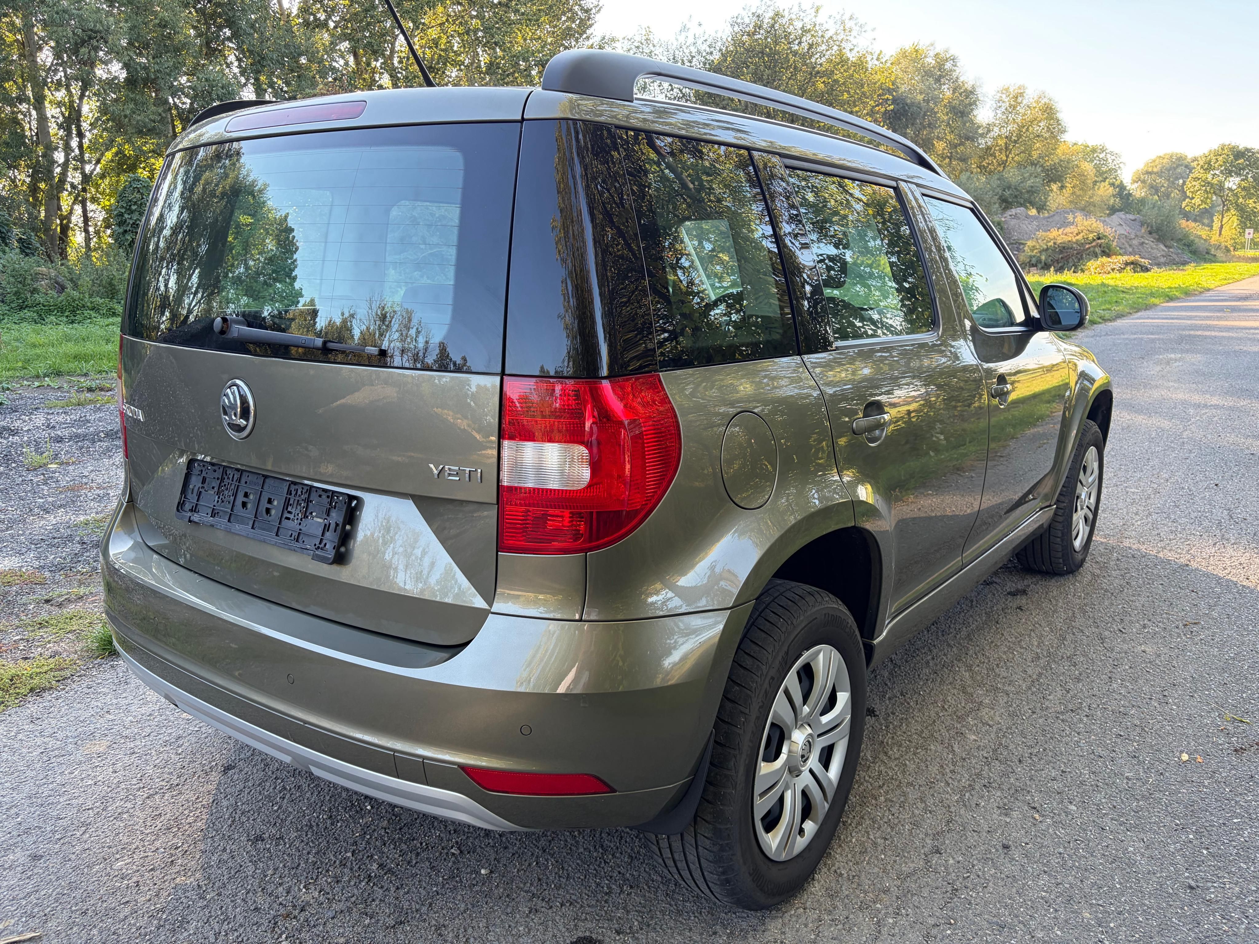 Škoda Yeti, Škoda Yeti 1.2TSI 81kw,servis - fotka 5
