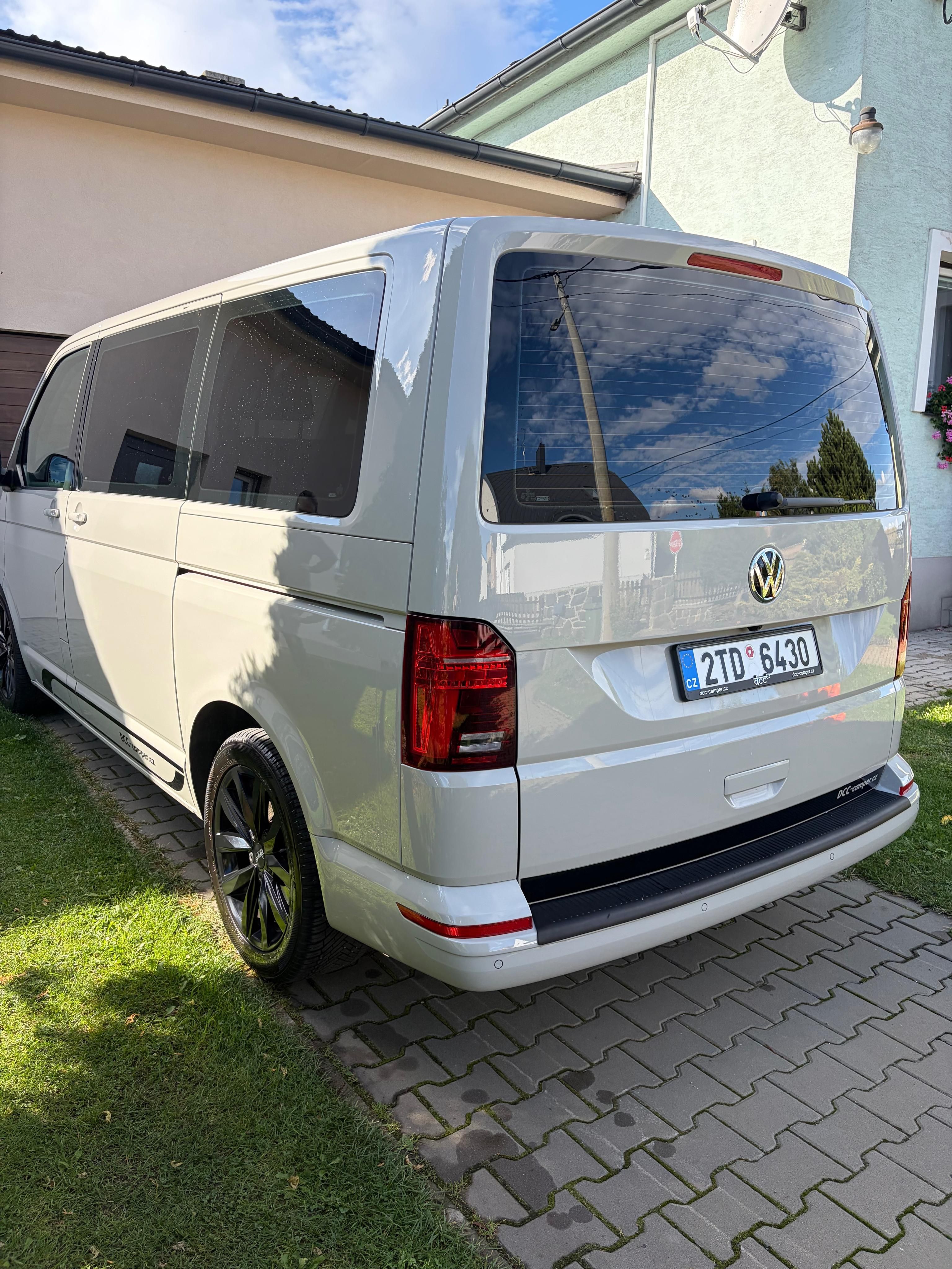 Volkswagen Transporter, VW Transporter Bulli T6.1 - fotka 2