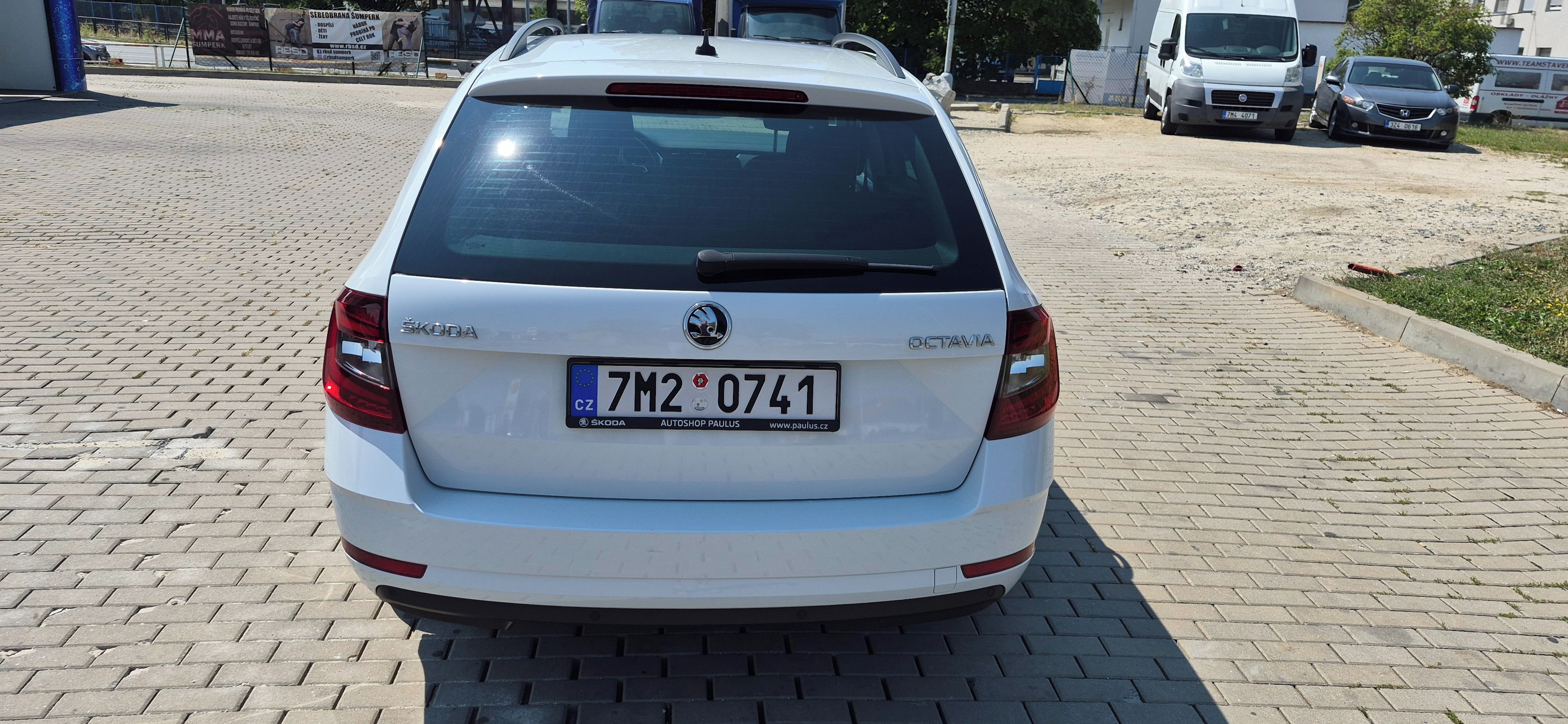 Škoda Octavia, 1.6 TDI - fotka 3
