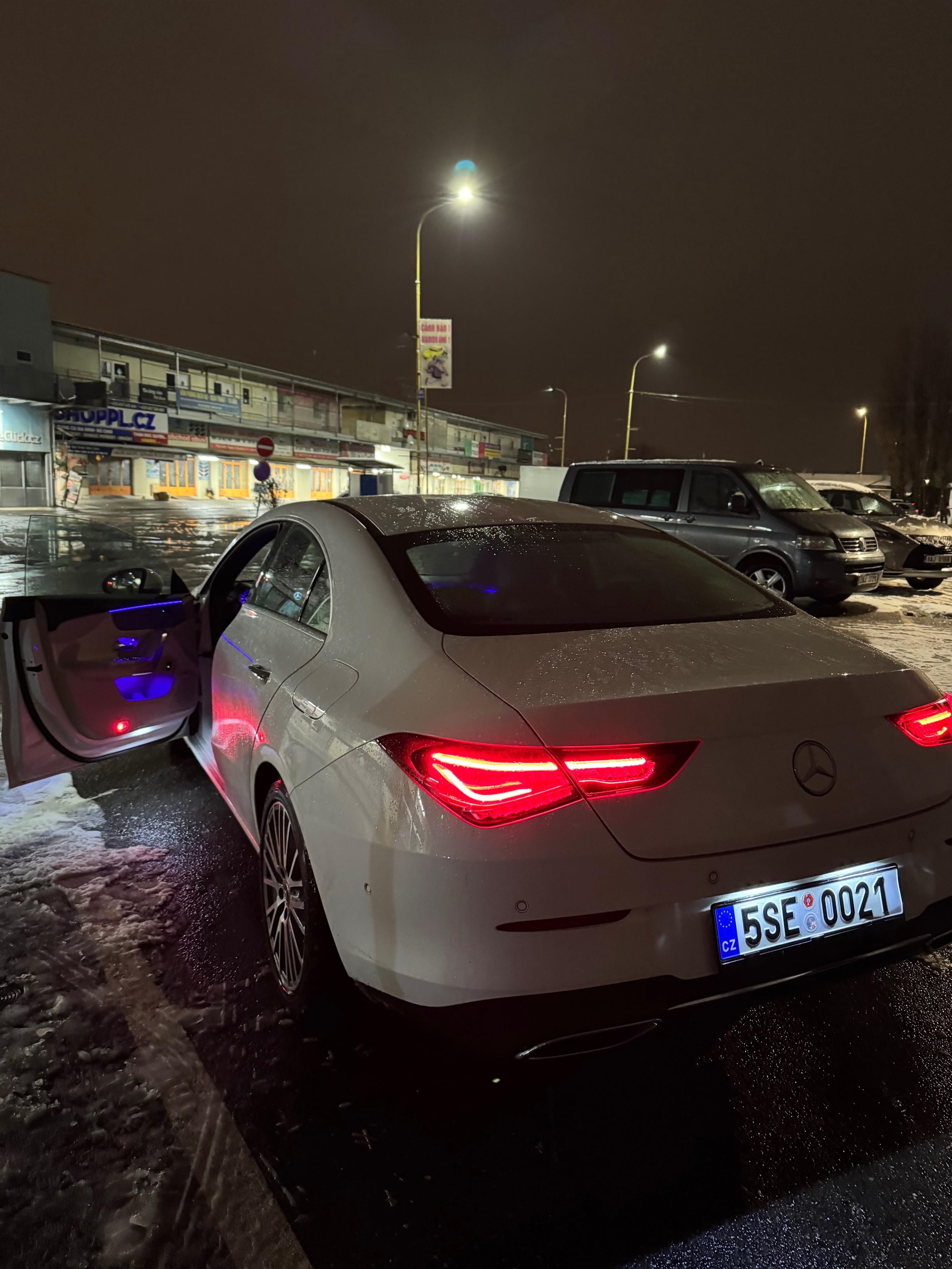 Mercedes-Benz CLA, Mercedes-Benz CLA 200, 120 kW - fotka 5