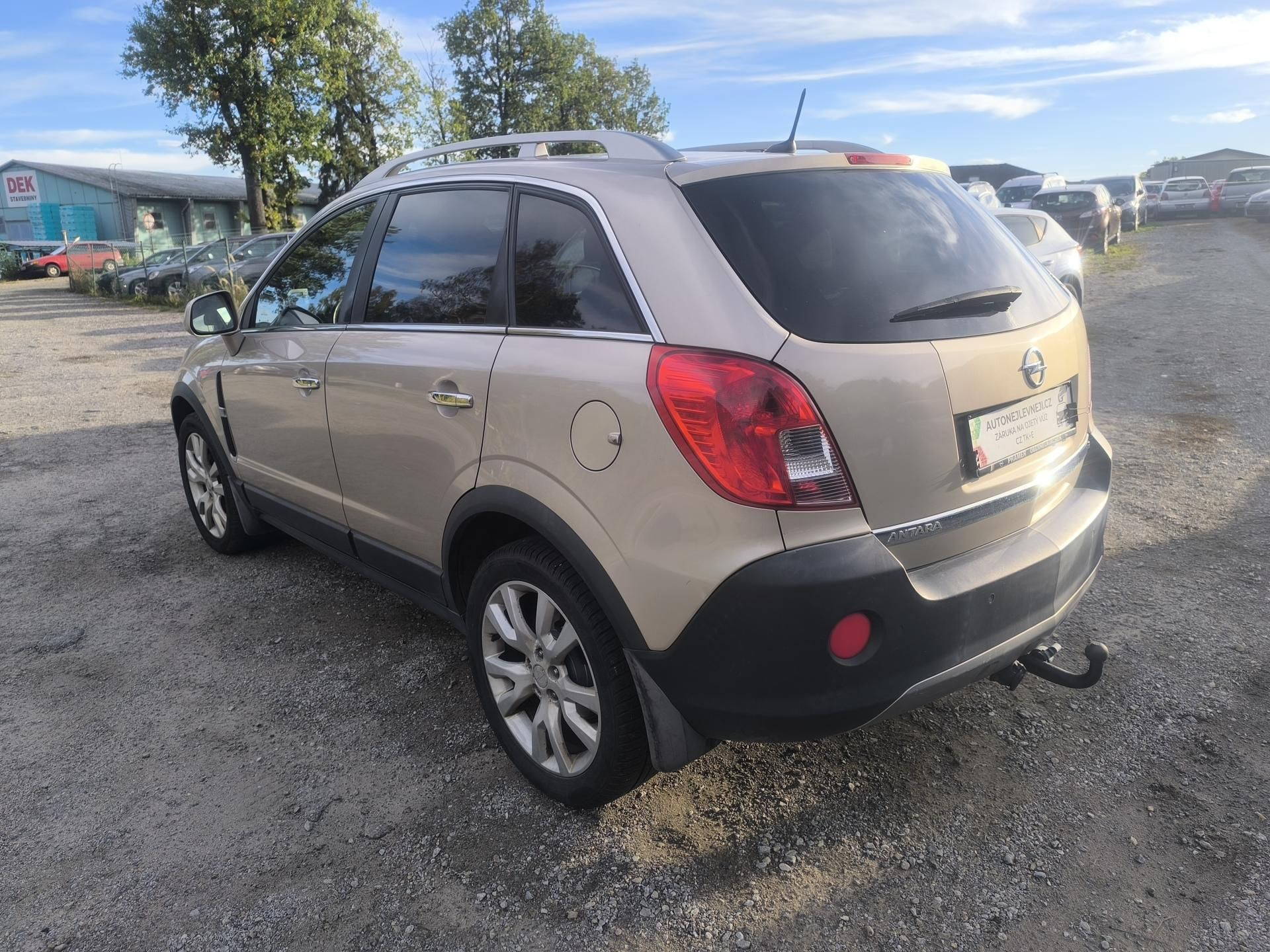 Opel Antara, 170K,MAX VÝBAVA,KRÁSNÁ,105TKM - fotka 5