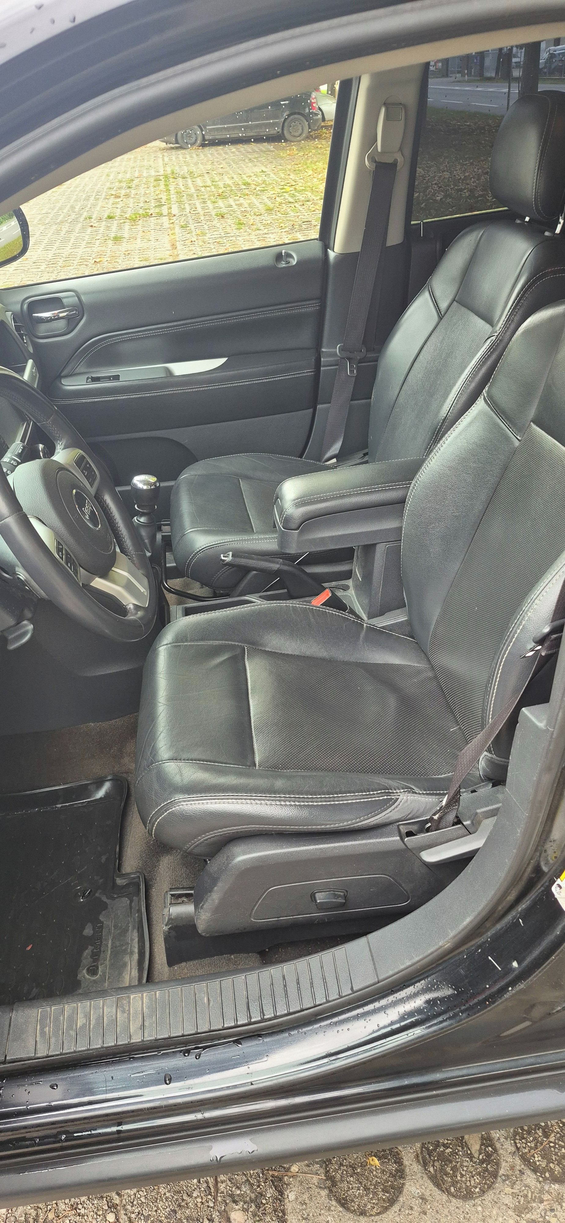 Jeep Compass, 2.1 TDI - fotka 6