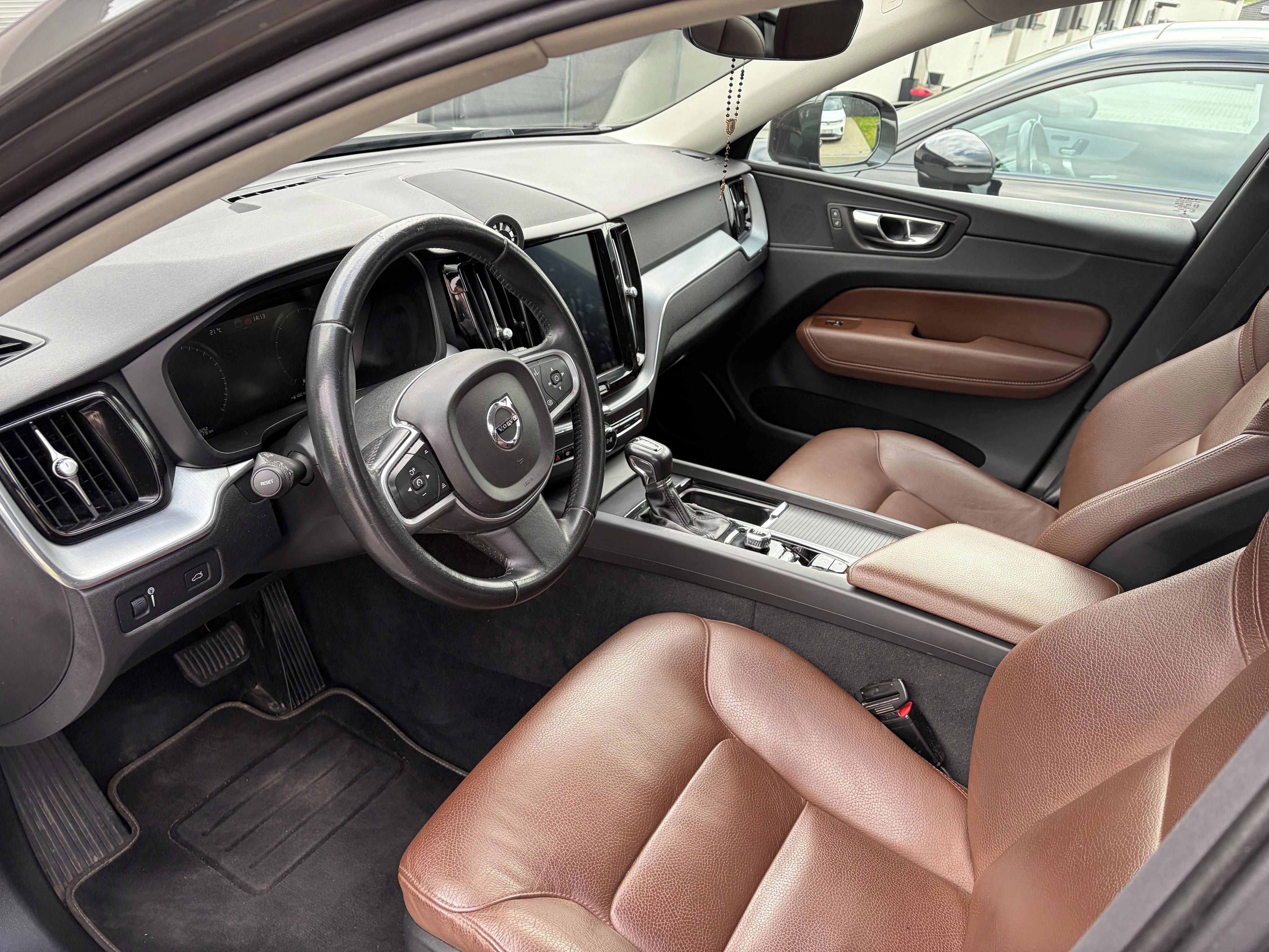 Volvo XC60, 2.0 diesel - fotka 6