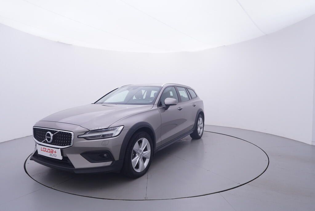 Volvo V60, CrossCountry 2.0 D4 145 kW