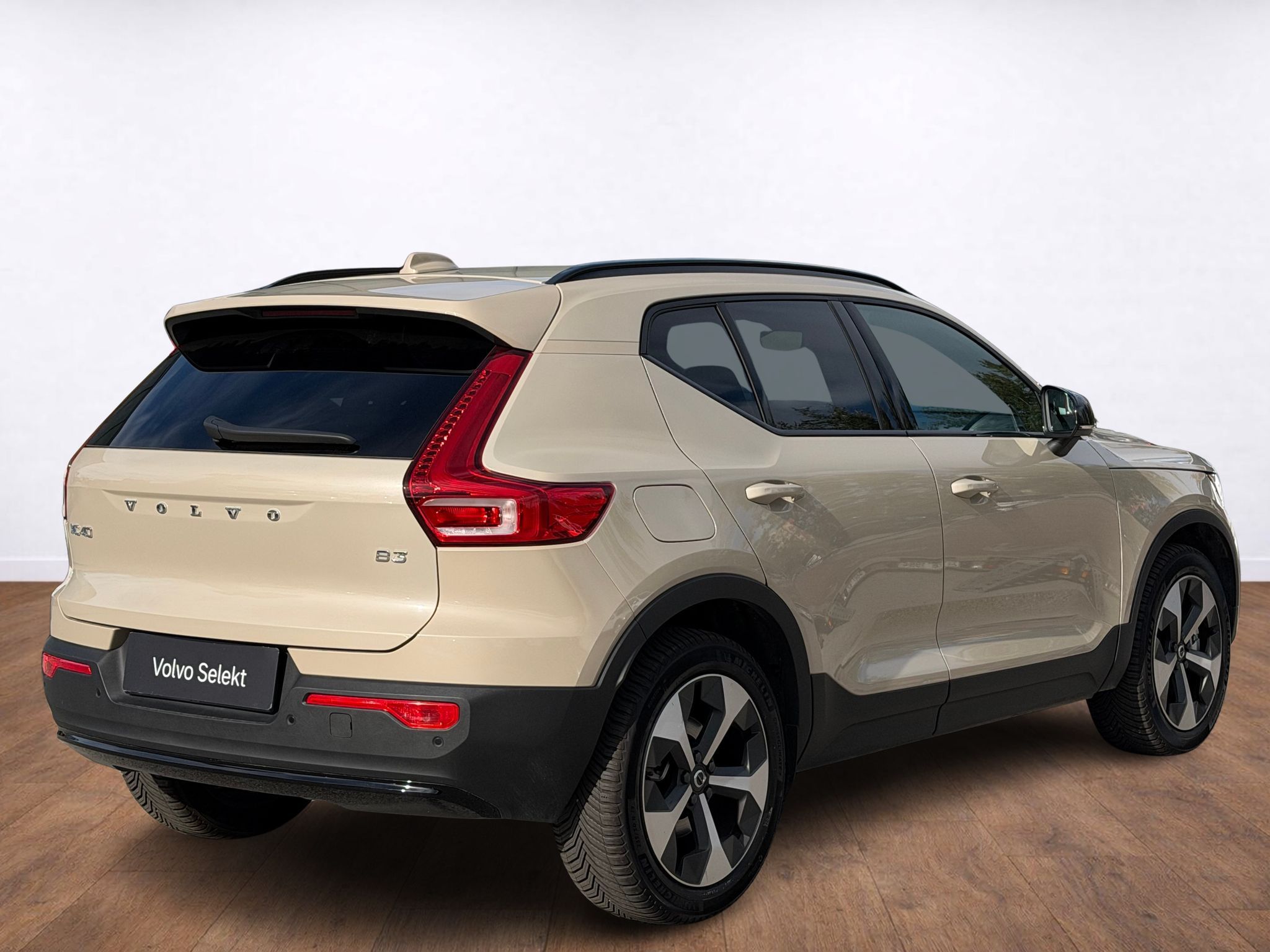 Volvo XC40, PLUS B3, ACC ,BLIS ,FULL LED - fotka 5