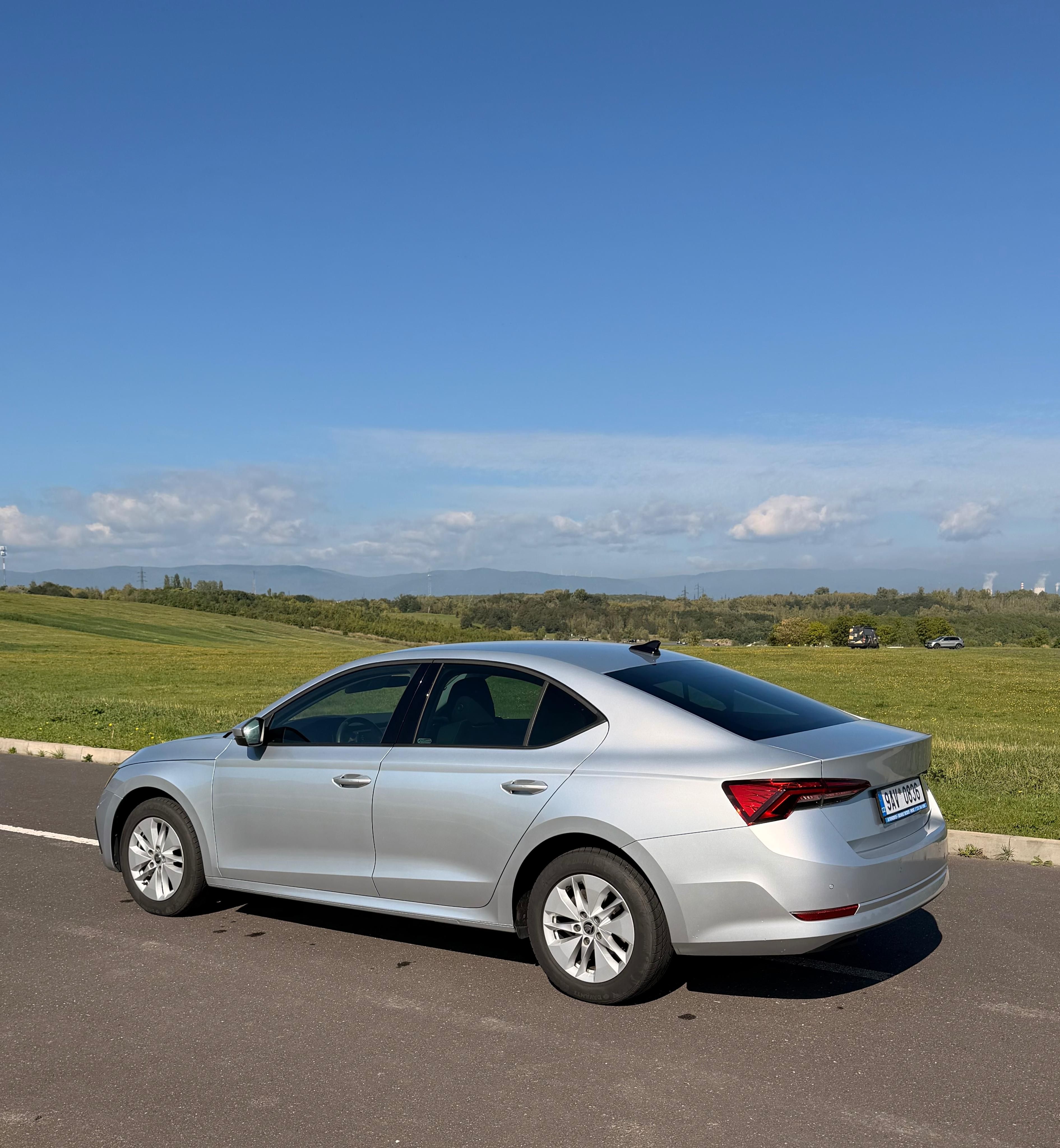 Škoda Octavia, 2.0TDI DSG NEHAVAROVANÉ ČR - fotka 2