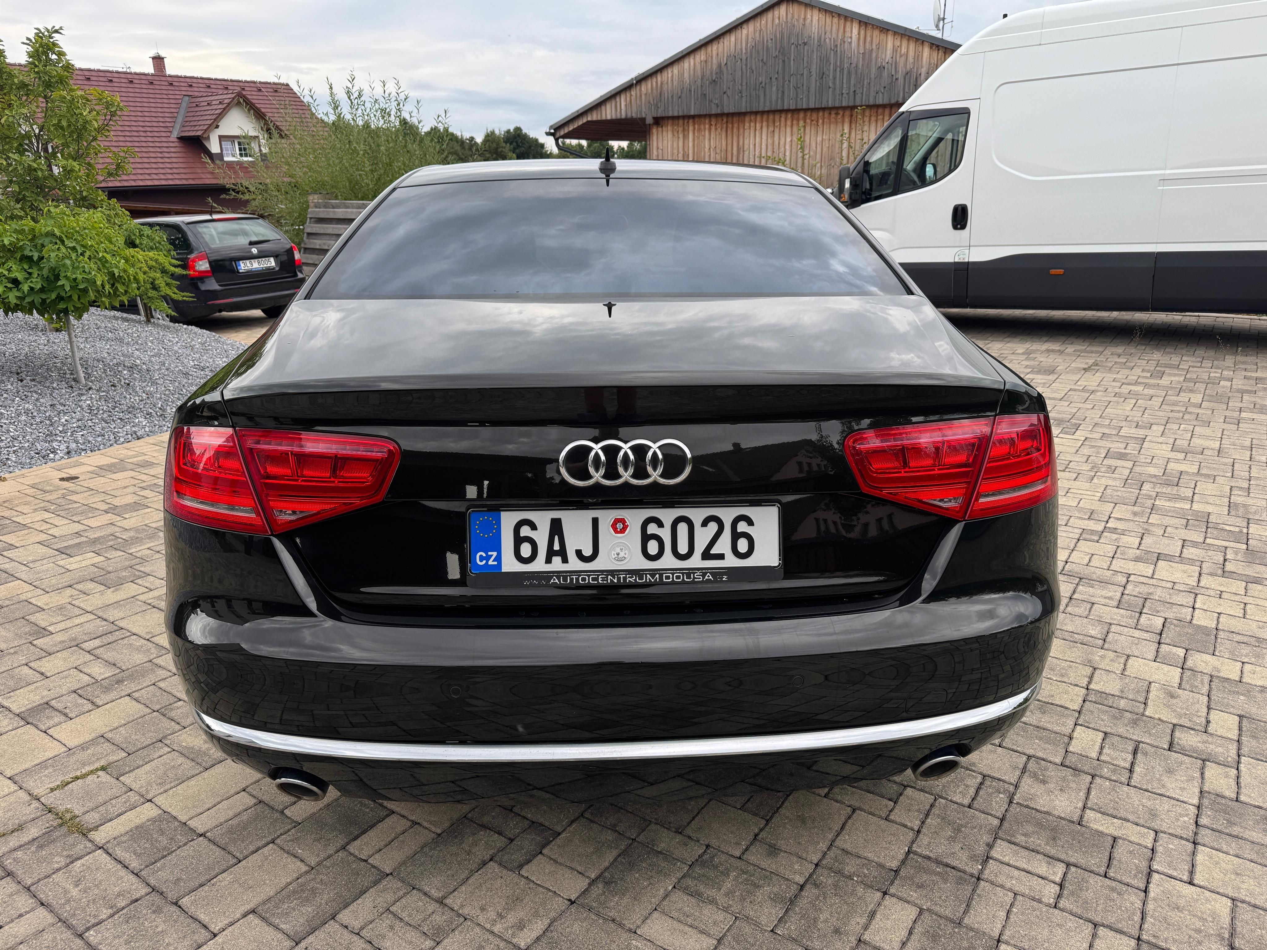 Audi A8, 4,2 TDi 258KW LED Masáž,Quatro - fotka 4