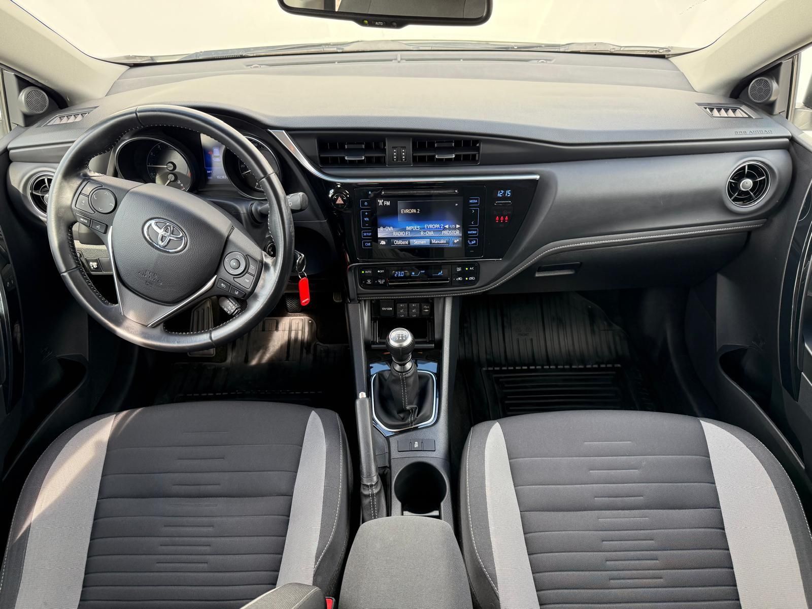 Toyota Auris, 1.6 Valvematic Active Trend - fotka 5