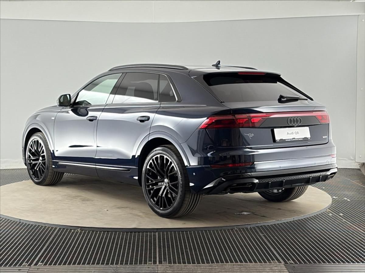 Audi Q8, 3,0   SUV TDI quattro210 kW - fotka 6