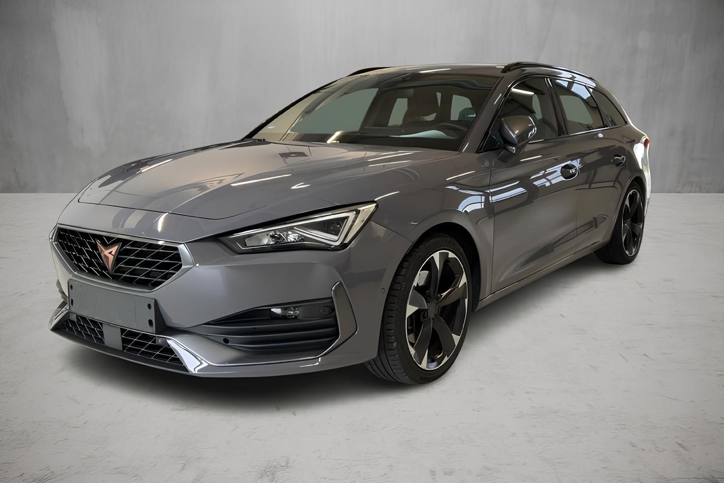 Cupra Leon, 2.0TSI DSG 140kW DPH TZ 1.Maj