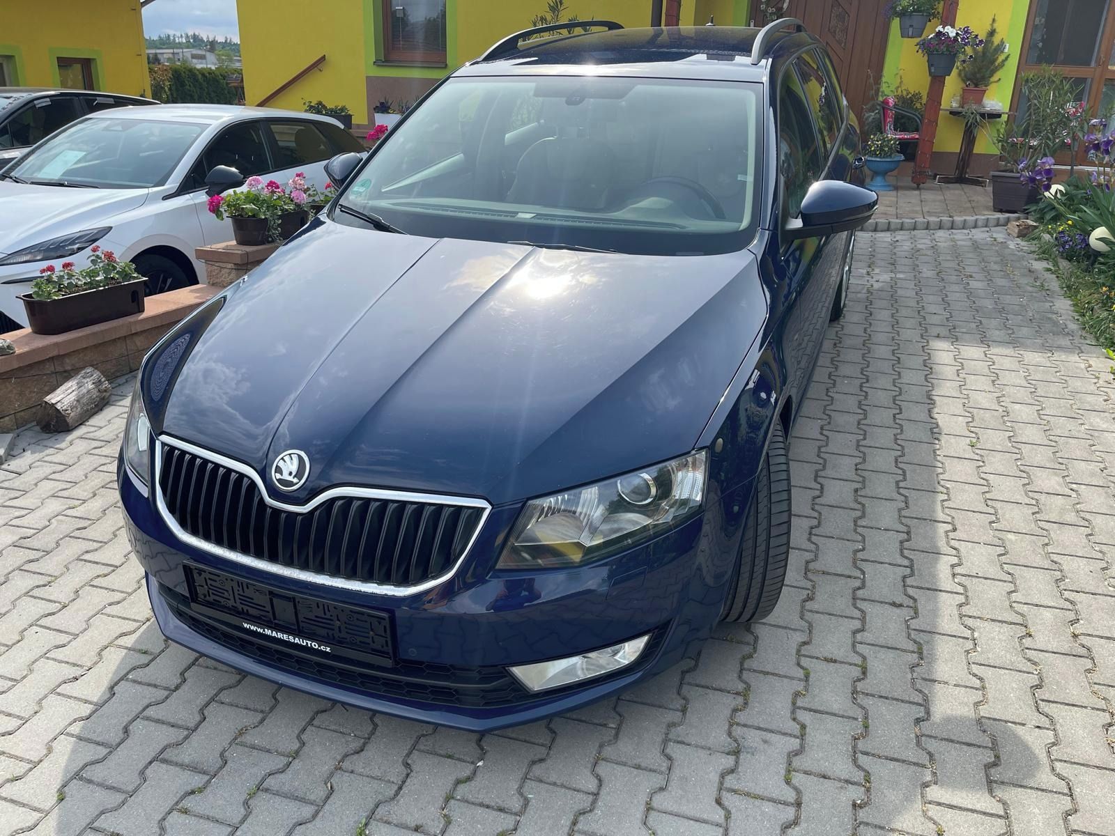 Škoda Octavia, Škoda Octavia 2.0TDI 110kw - fotka 2