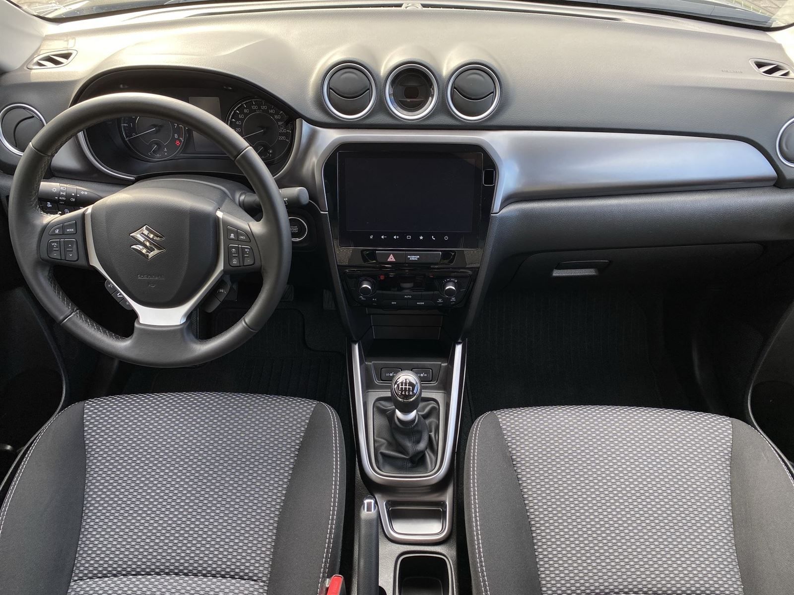 Suzuki Vitara, 1.4 BoosterJet Premium - fotka 5