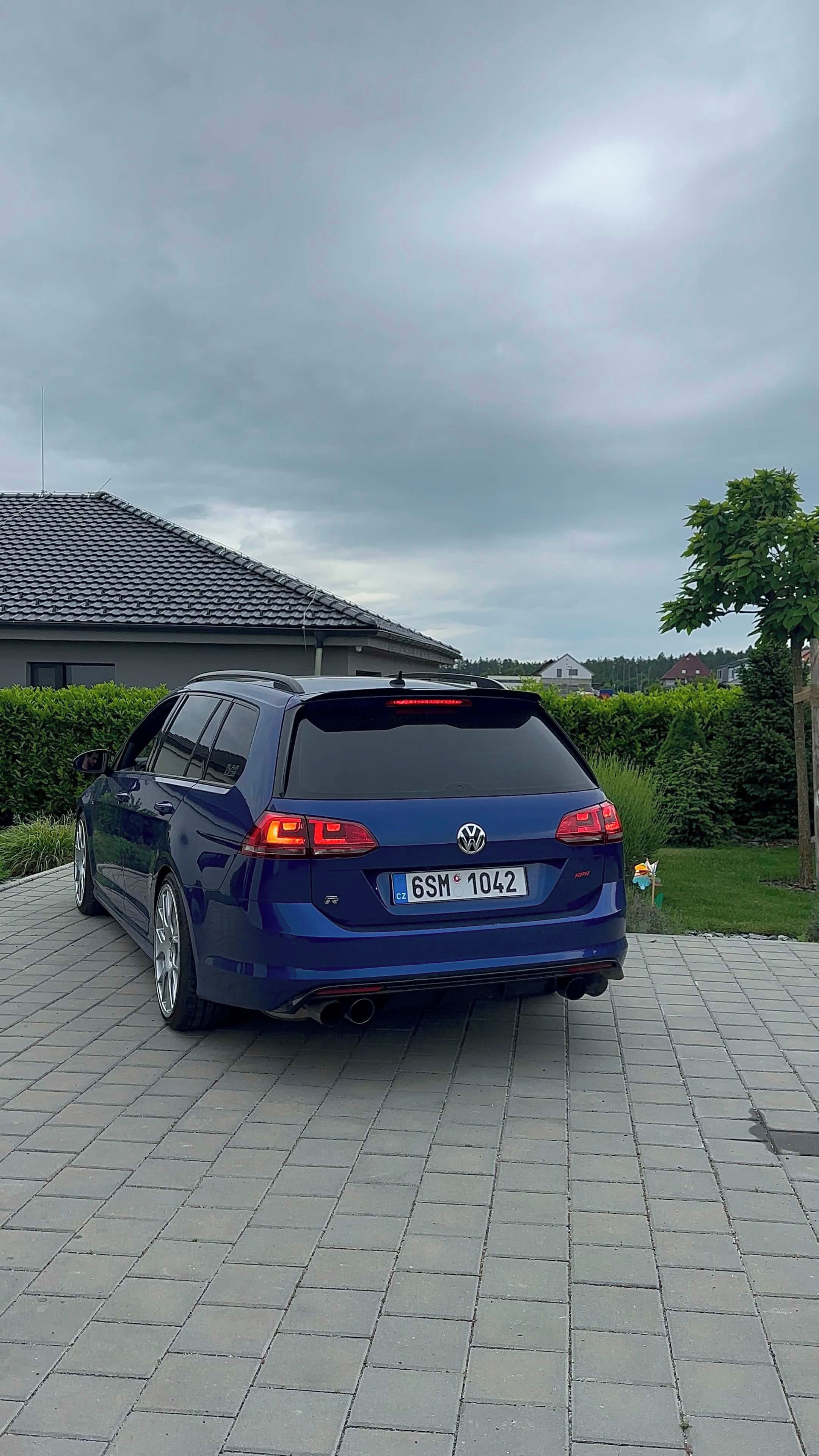Volkswagen Golf - fotka 3