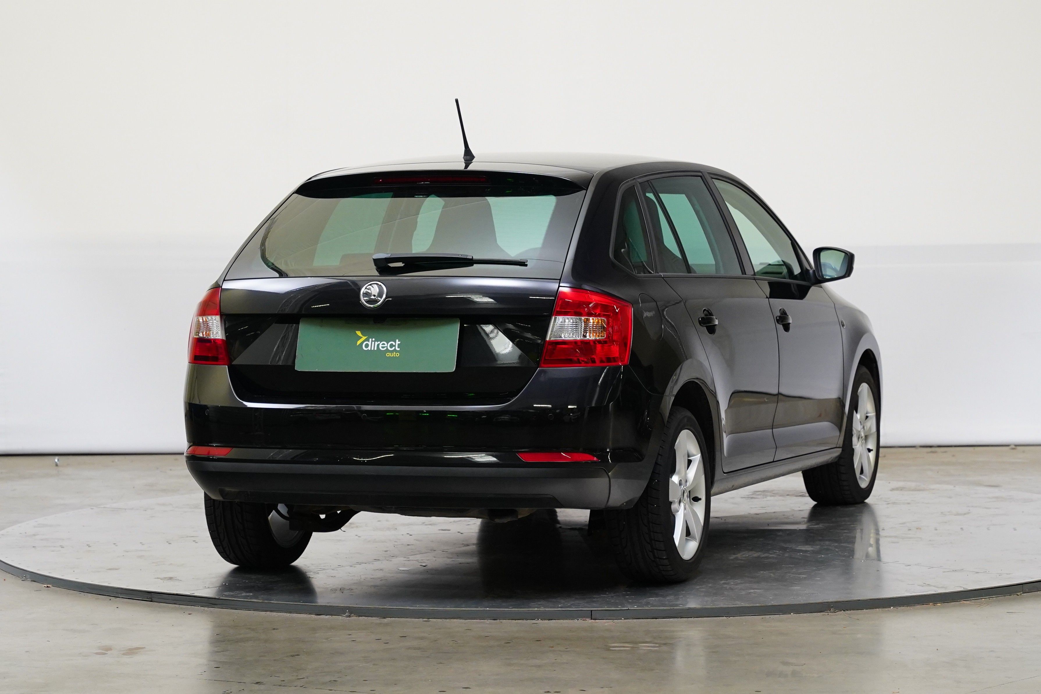 Škoda Rapid, 1.6 TDI 77 kW Elegance - fotka 2