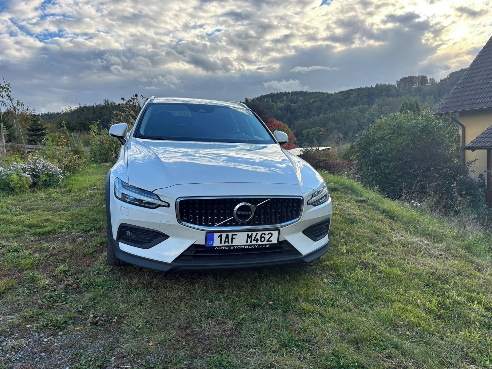 Volvo V60, CC 4x4, nová STK, prav. servis