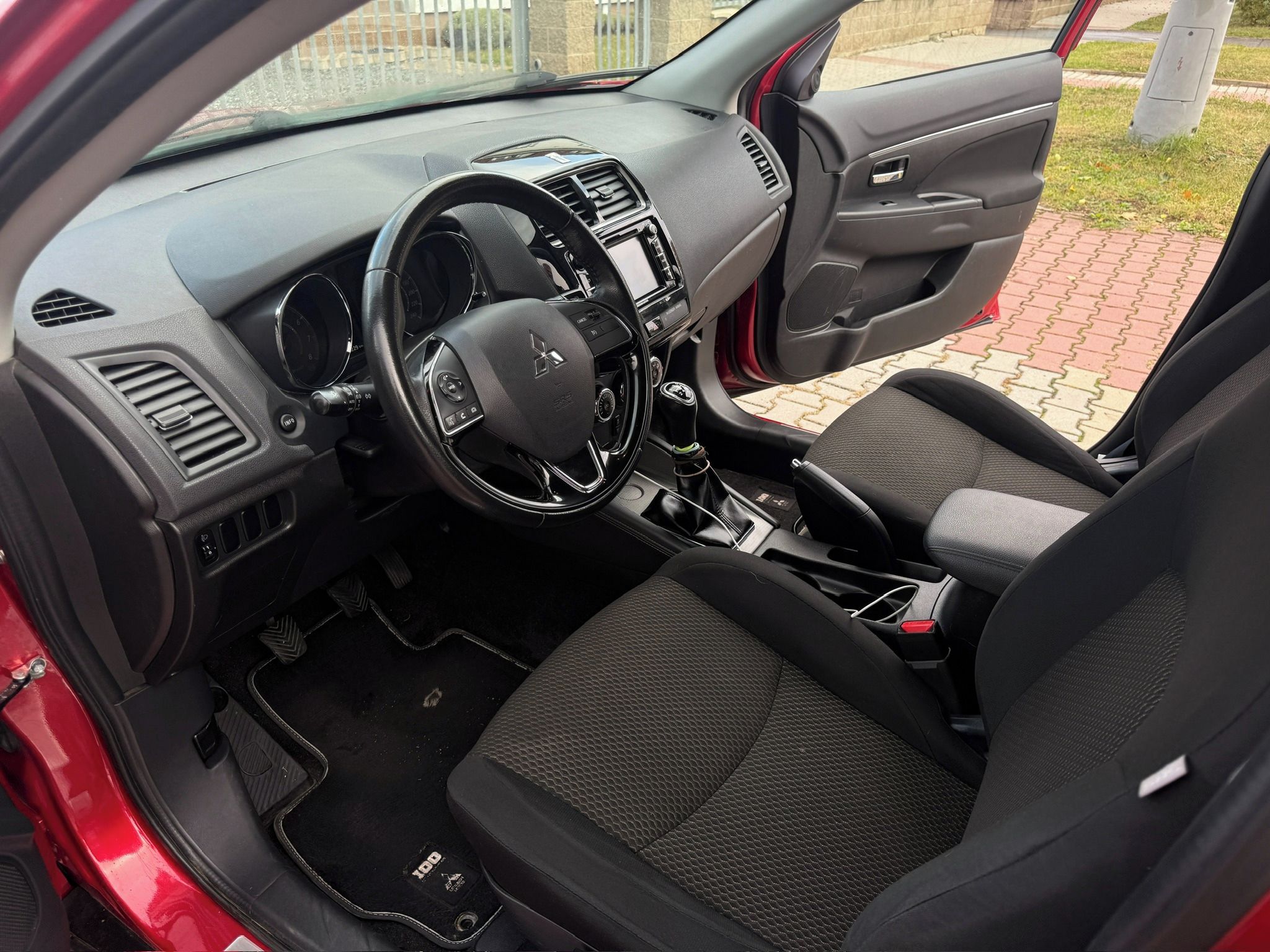 Mitsubishi ASX, 1,6 - fotka 6