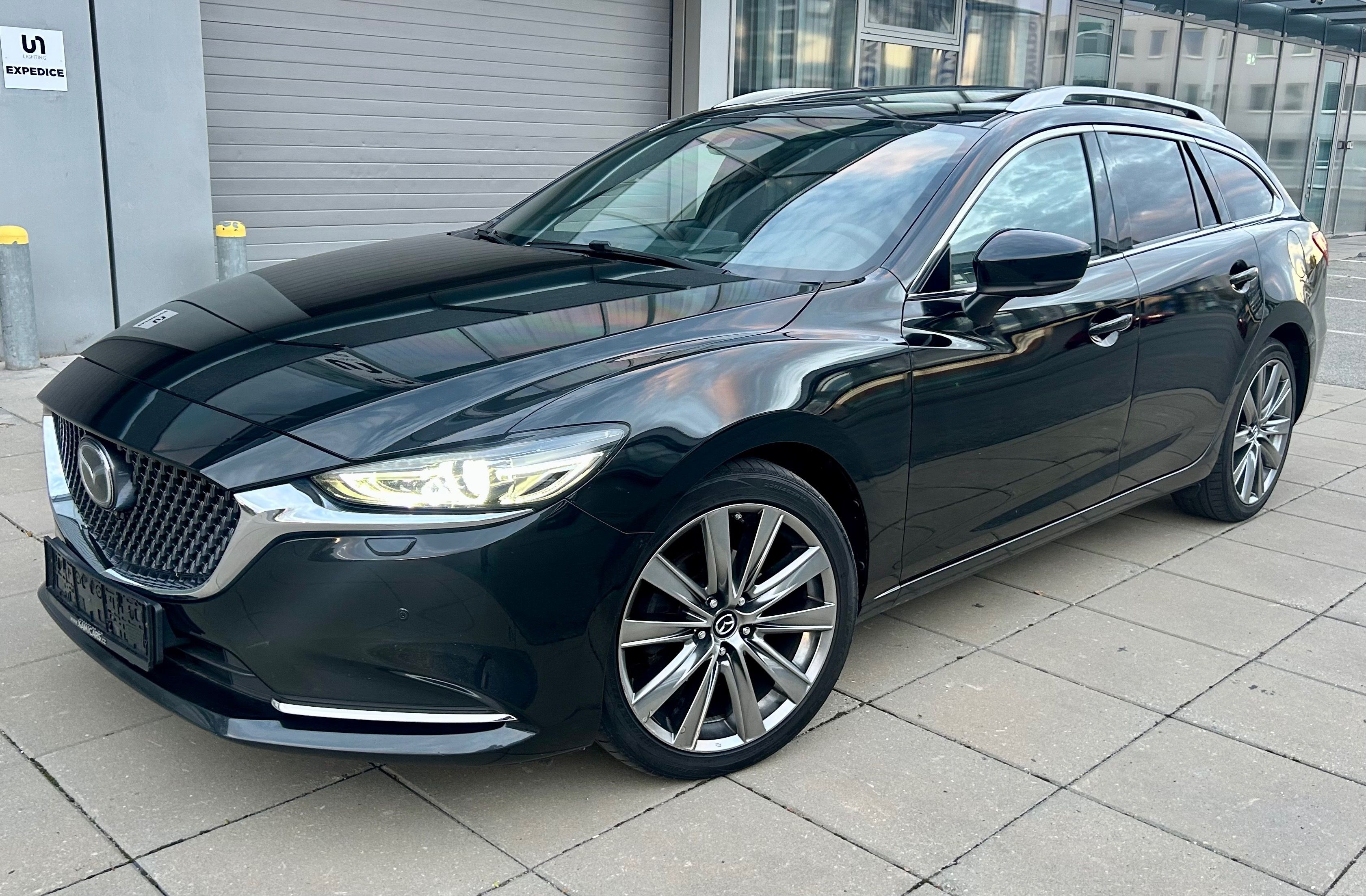 Mazda 6, 2.5 Takumi Plus-KŮŽE-LED-TAŽNÉ - fotka 2