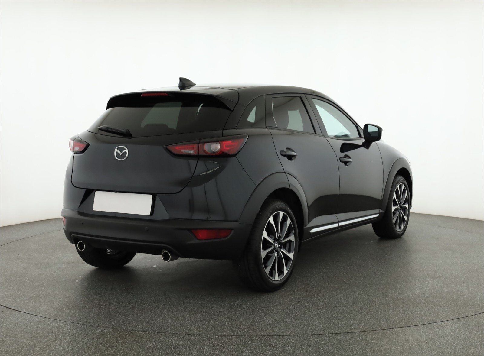 Mazda CX-3, 2.0 Skyactiv-G, ČR,1.maj - fotka 5