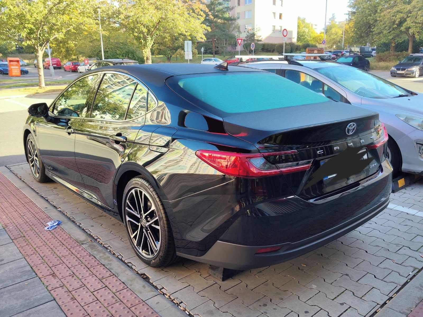 Toyota Camry, 2.5 hybrid Exicutive (VIP) - fotka 3
