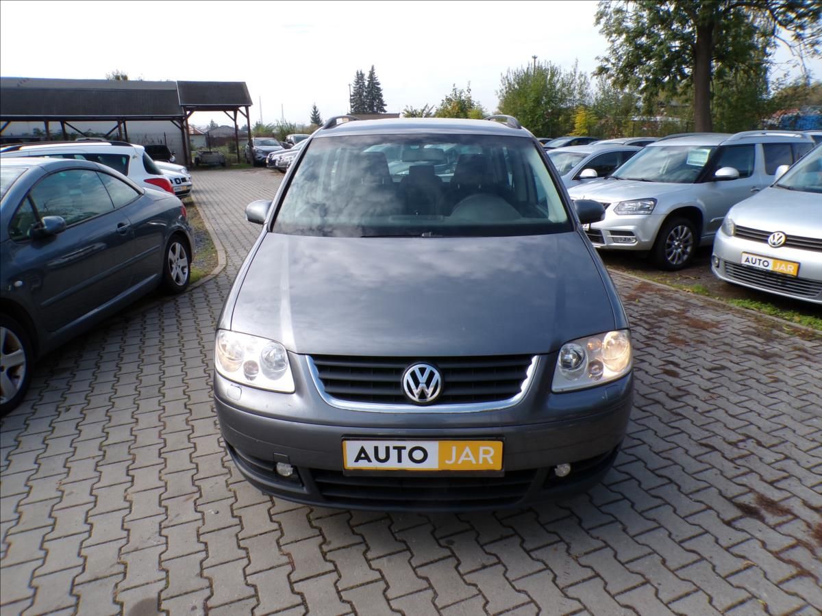 Volkswagen Touran, 1,9 TDI  TAŽ.ZAŘ.,NAVIGACE - fotka 2