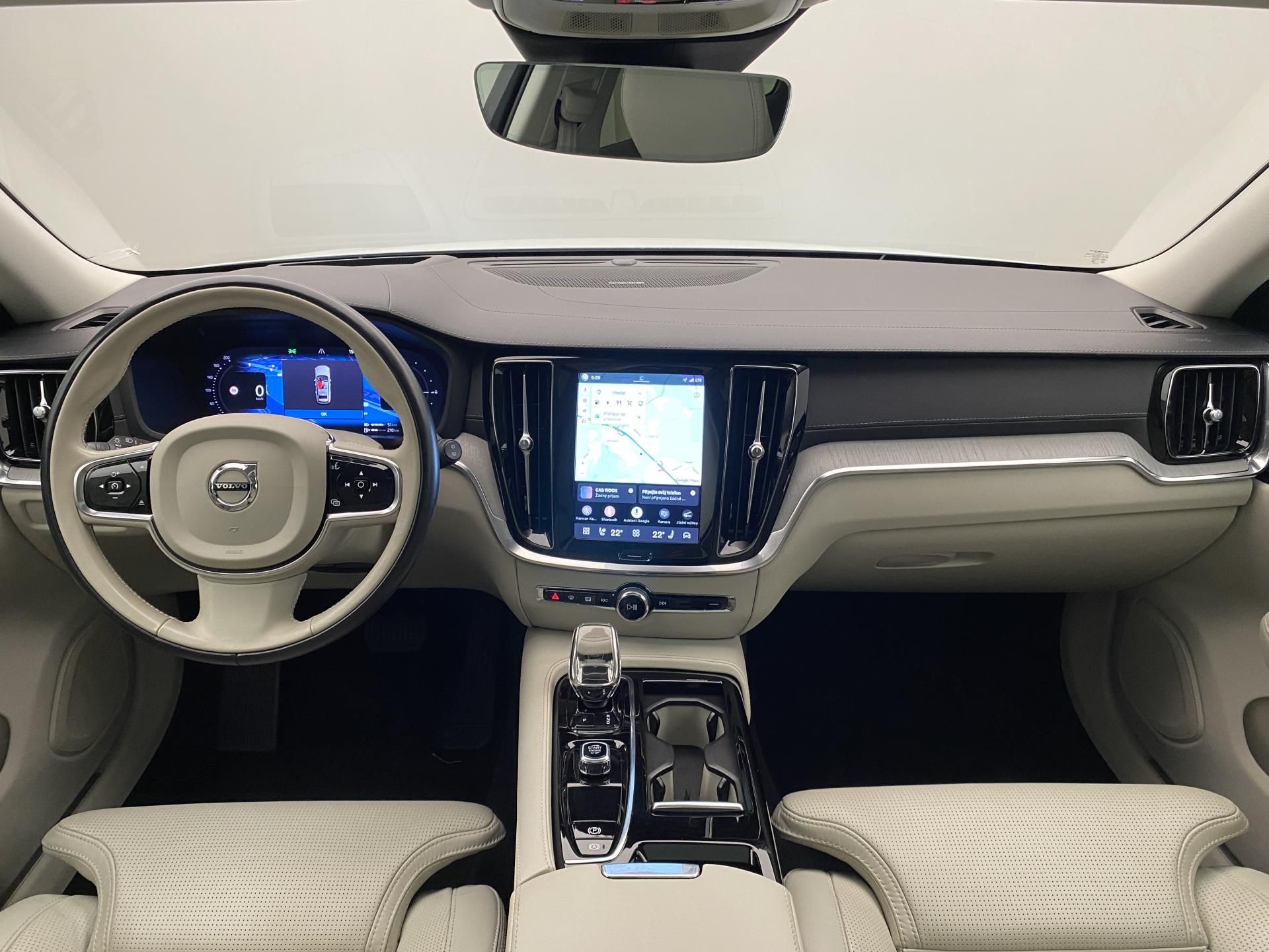 Volvo V60, T6 RECHARGE BRIGHT ULTIMATE - fotka 2