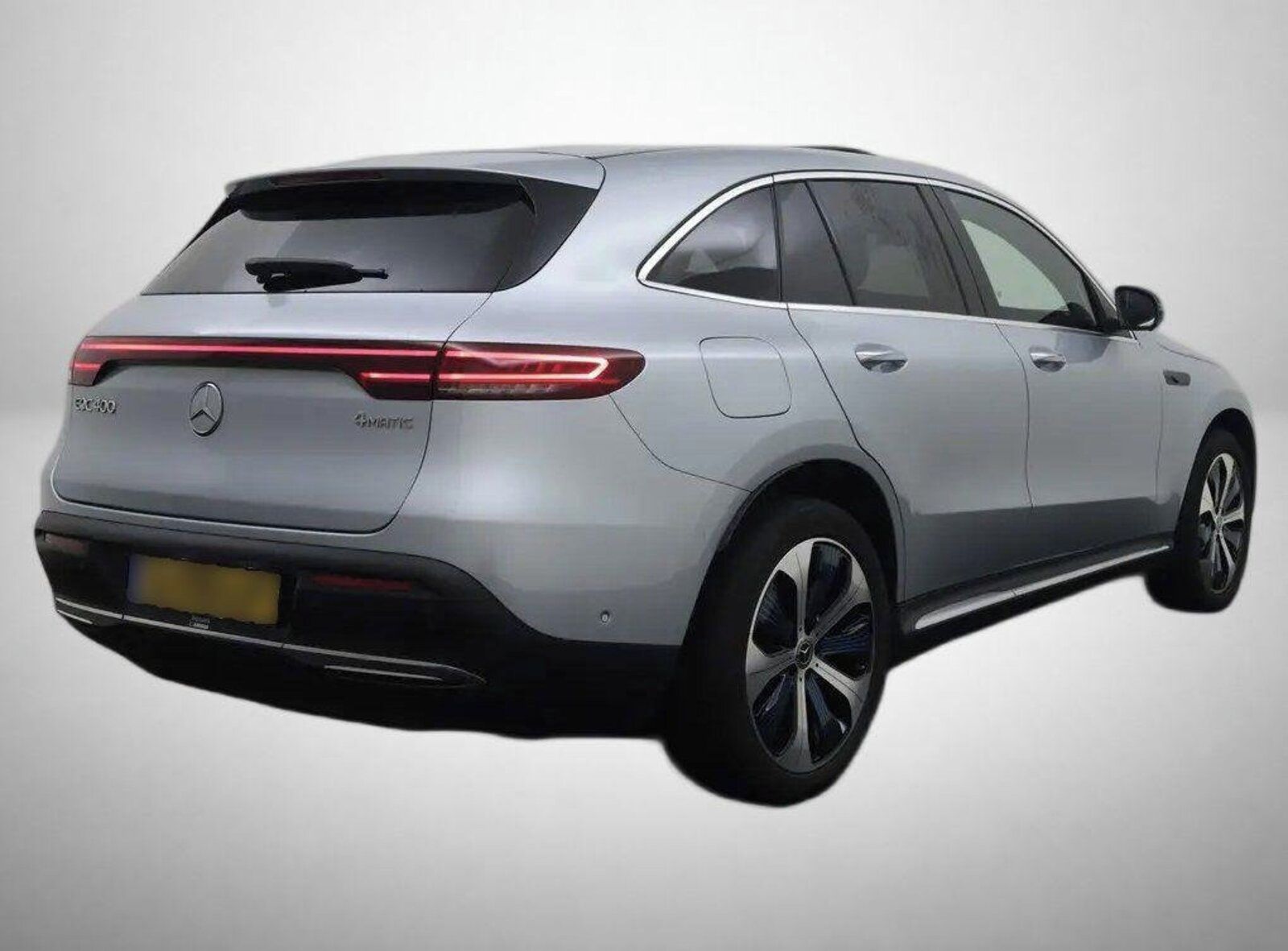 Mercedes-Benz EQC, EQC 400 4MATIC, SoH 94%, 4X4 - fotka 2