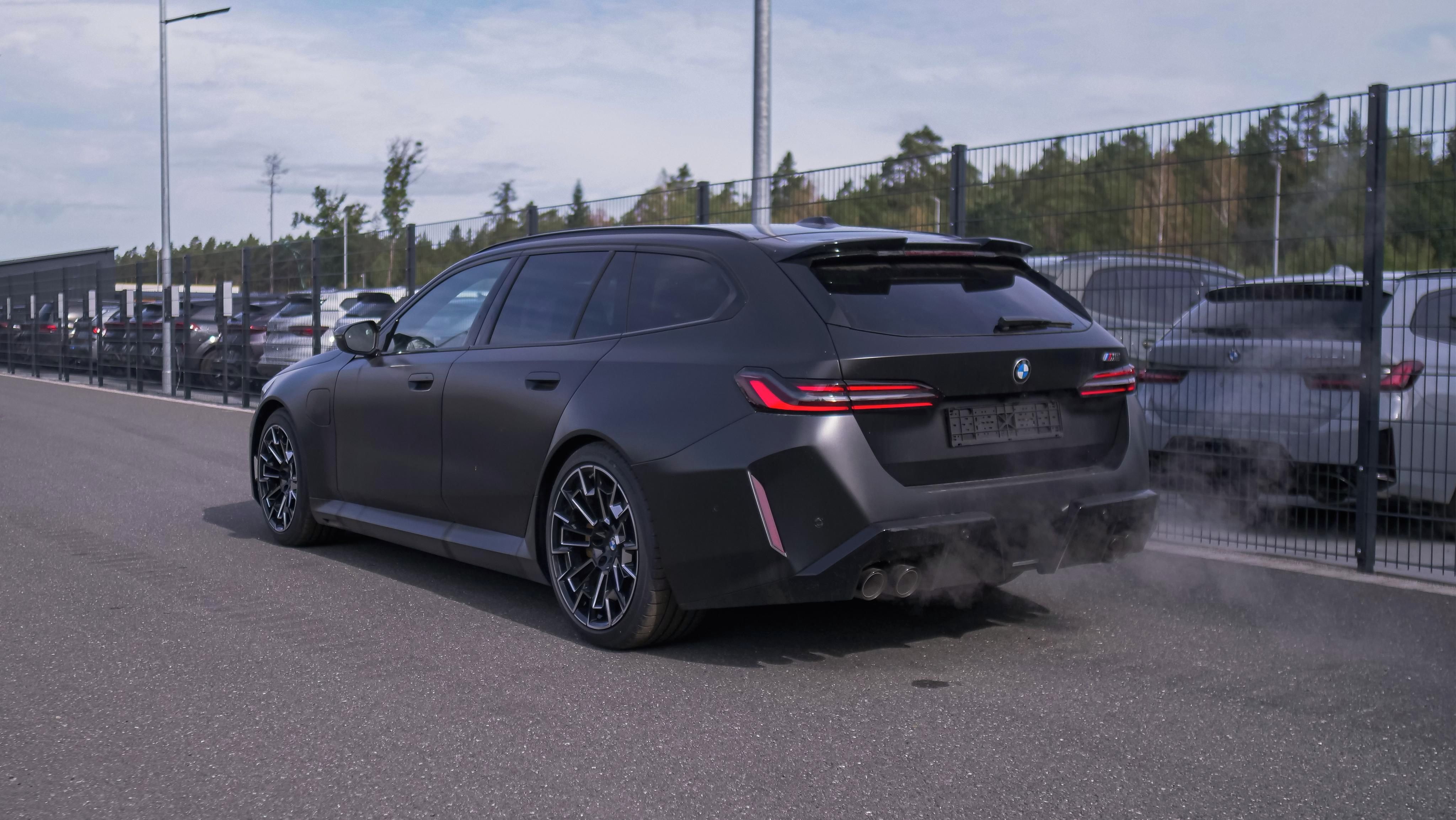 BMW M5, Touring Steptronic xDrive - fotka 5