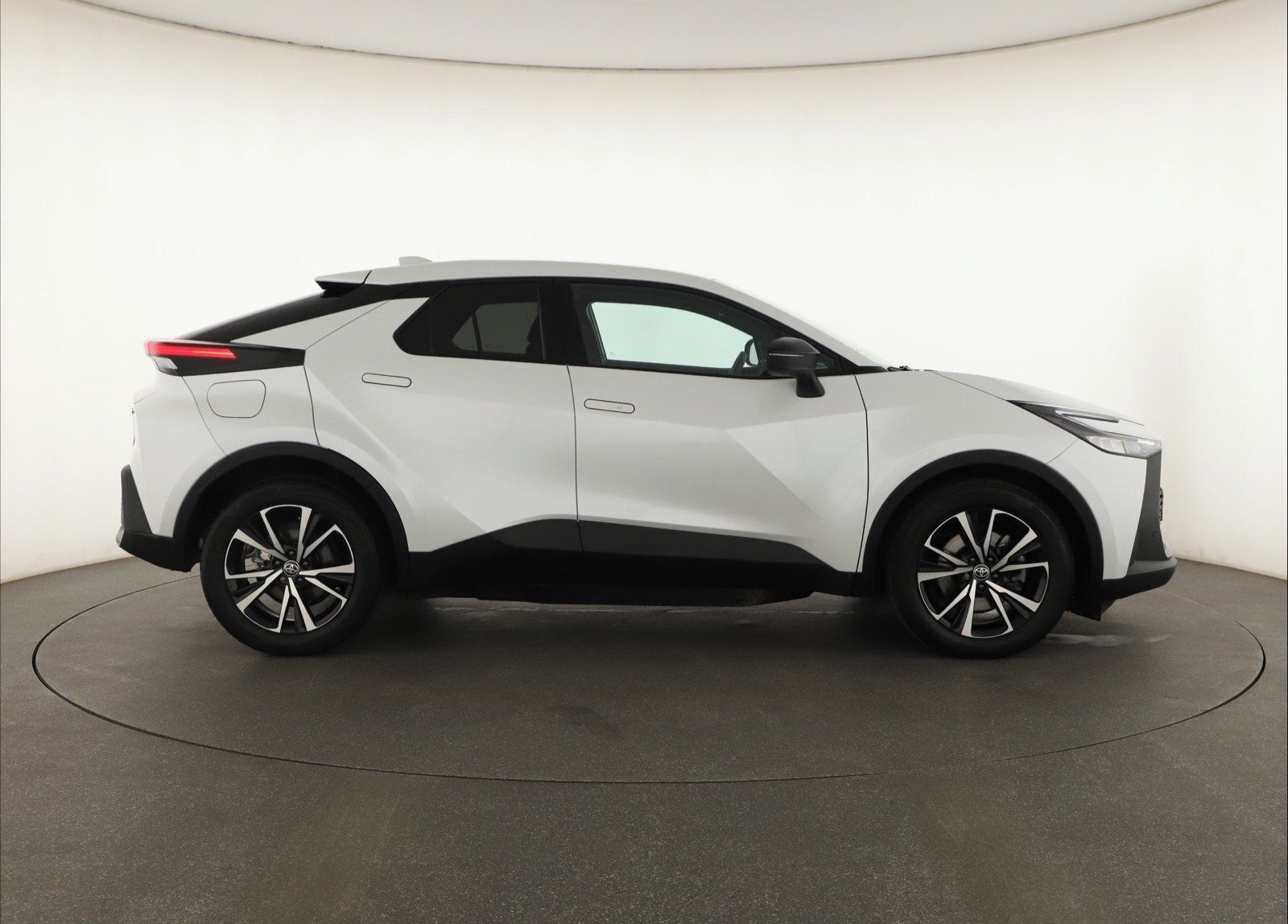 Toyota C-HR, 2.0 Plug-in, Automat, ČR,1.maj - fotka 6
