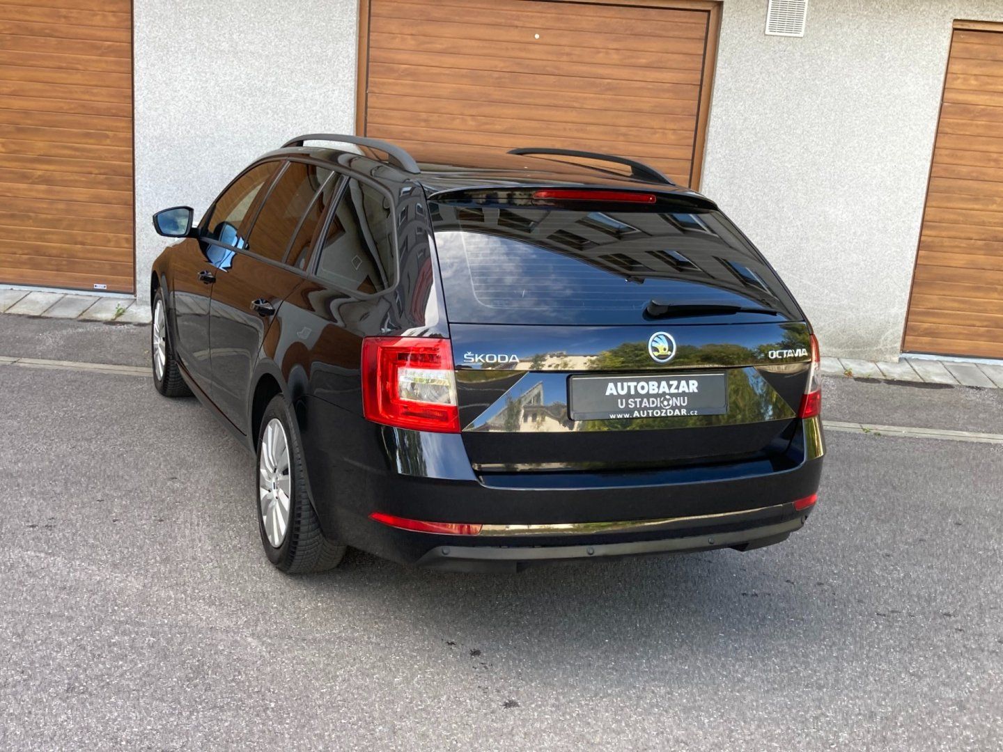 Škoda Octavia, 1,2 TSi klima Park.senzory - fotka 5