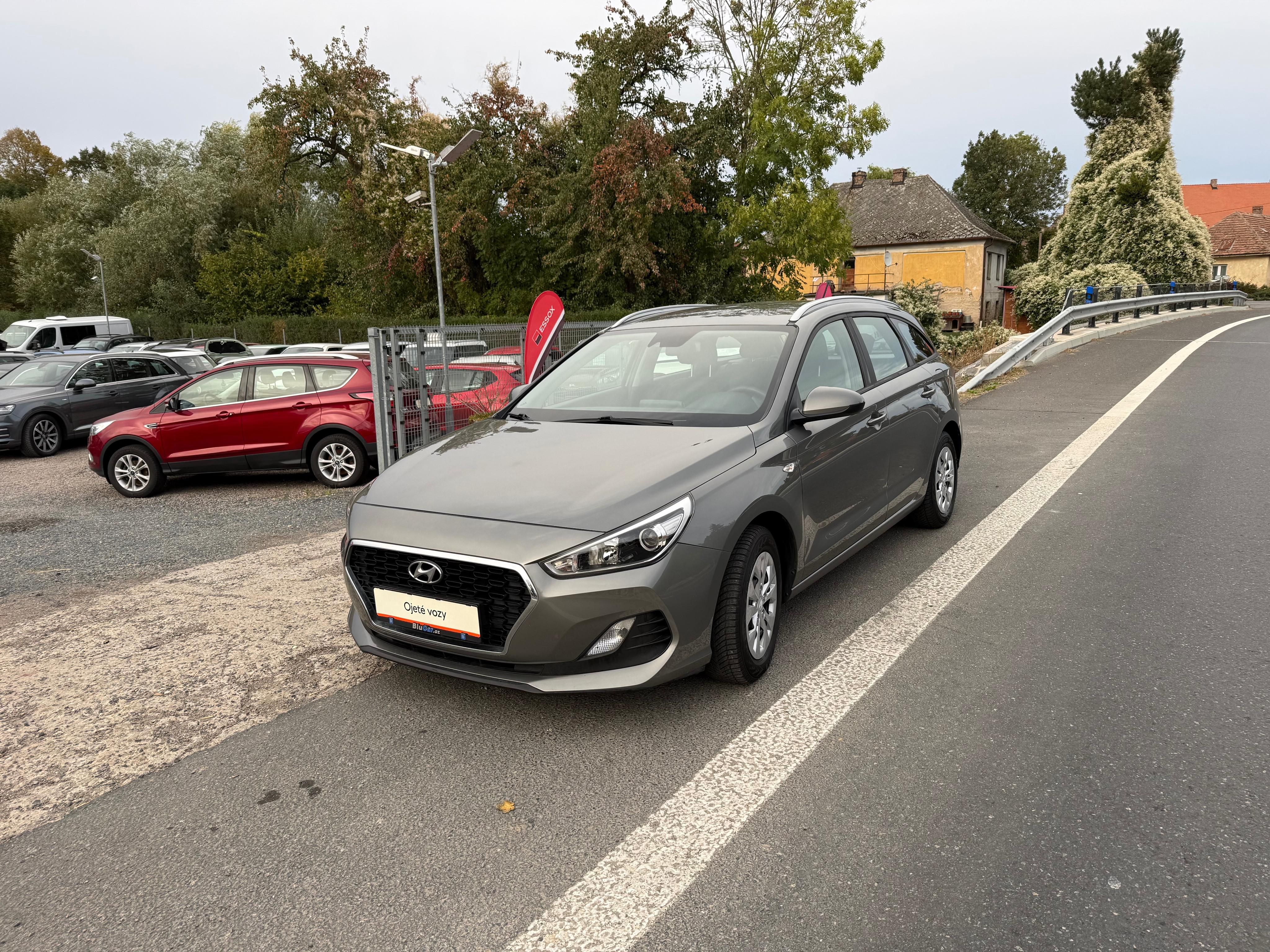 Hyundai i30, 1.4CVVT ČR 1.majitel - fotka 3