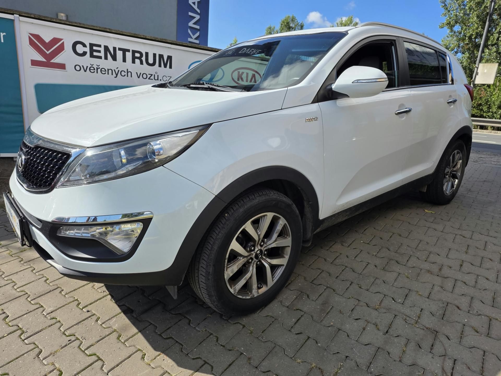 Kia Sportage, 2.0-1.MAJ-NAVI-KAMERA-ISOFIX - fotka 4