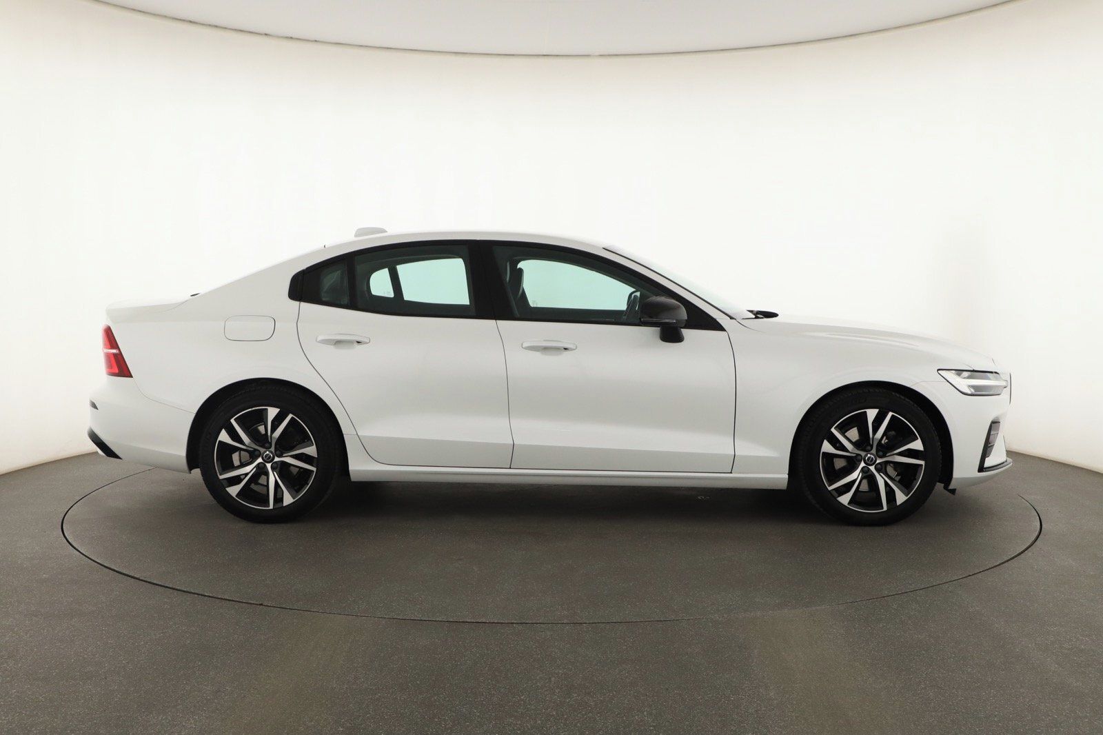 Volvo S60, B4, Automat, ČR,1.maj - fotka 6