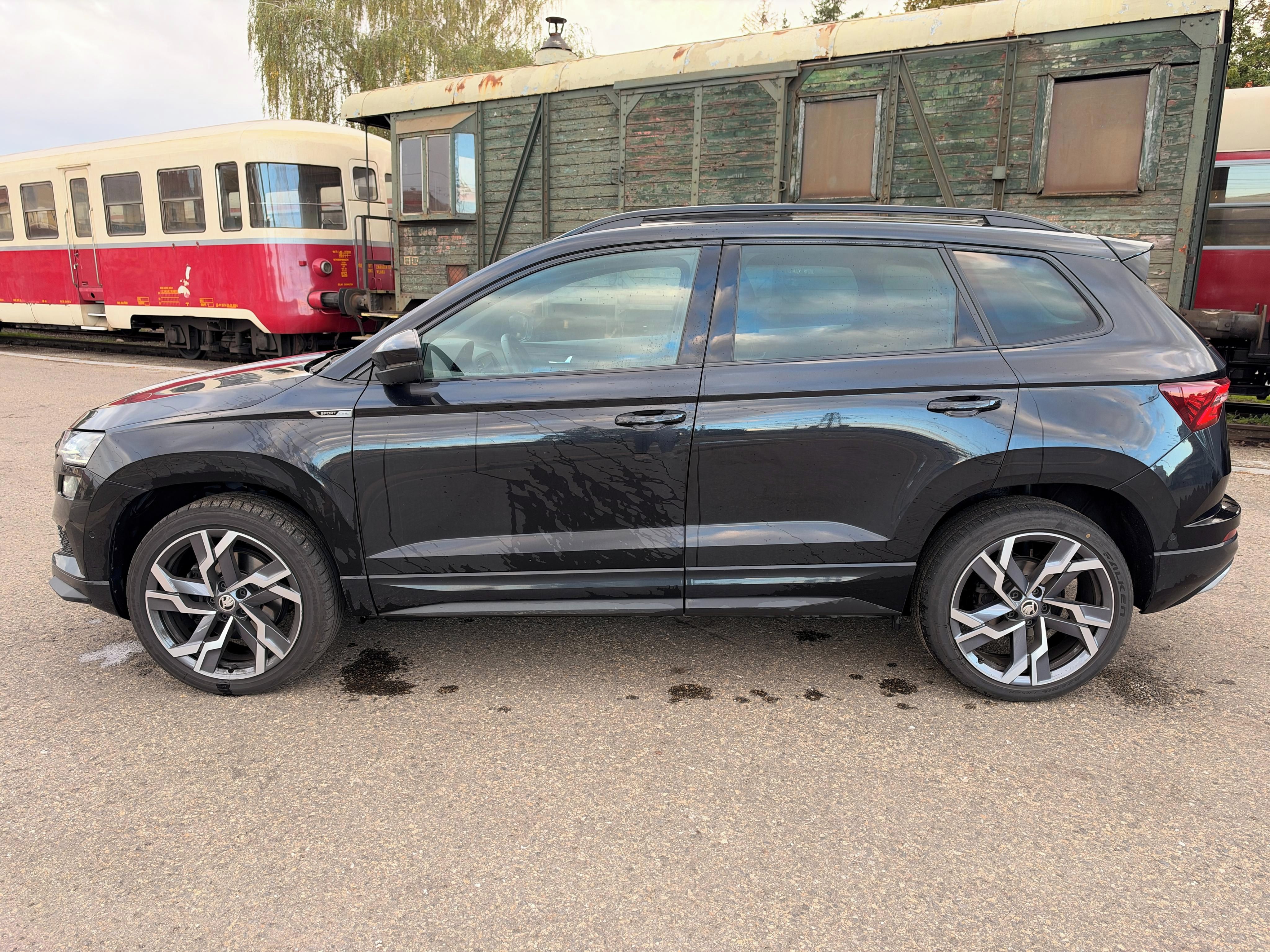 Škoda Karoq, 2.0TDi 110kW 4X4 DSG SPORTLINE - fotka 4