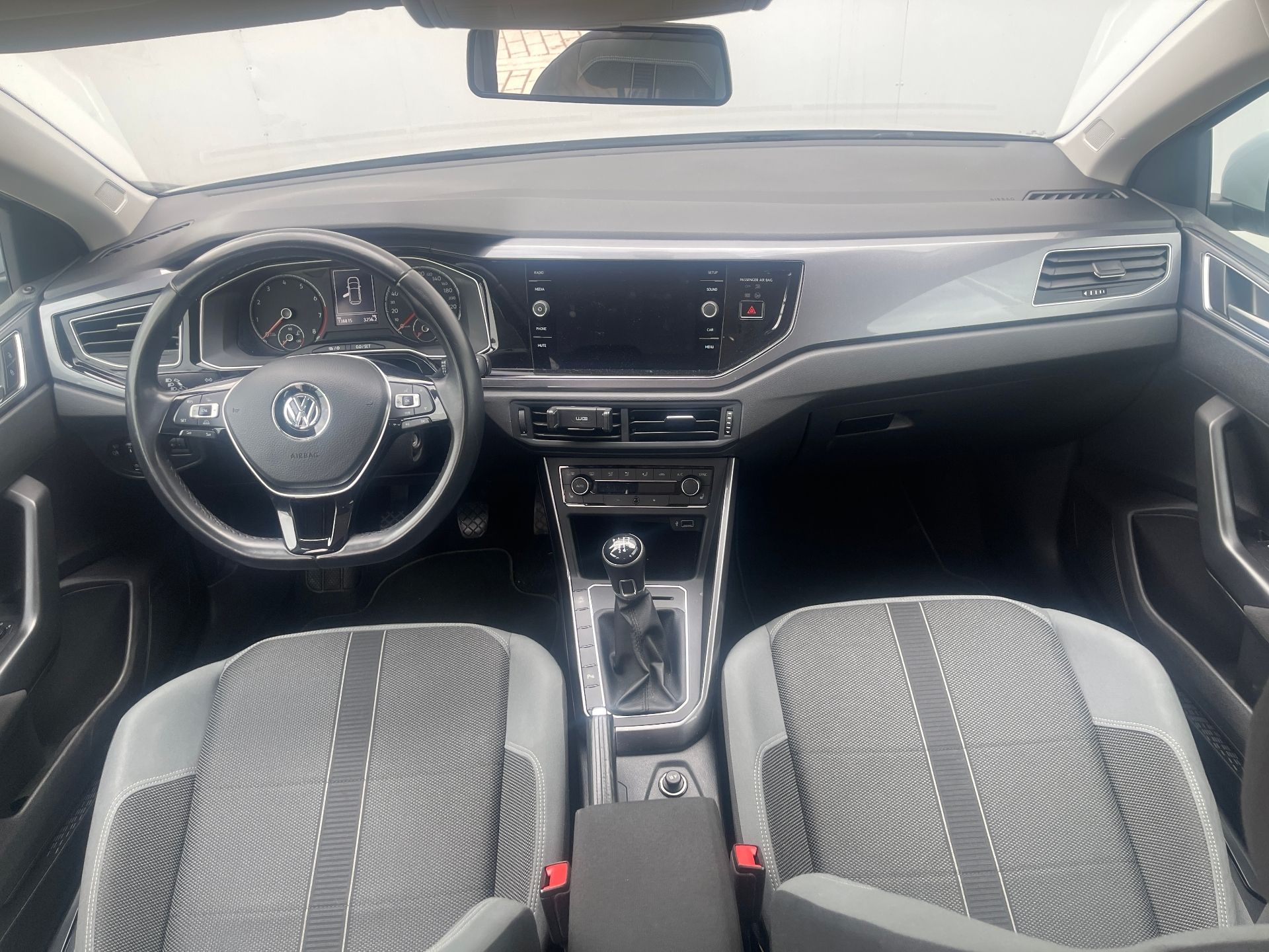 Volkswagen Polo, Highline 1,0 TSI 70kW - fotka 5