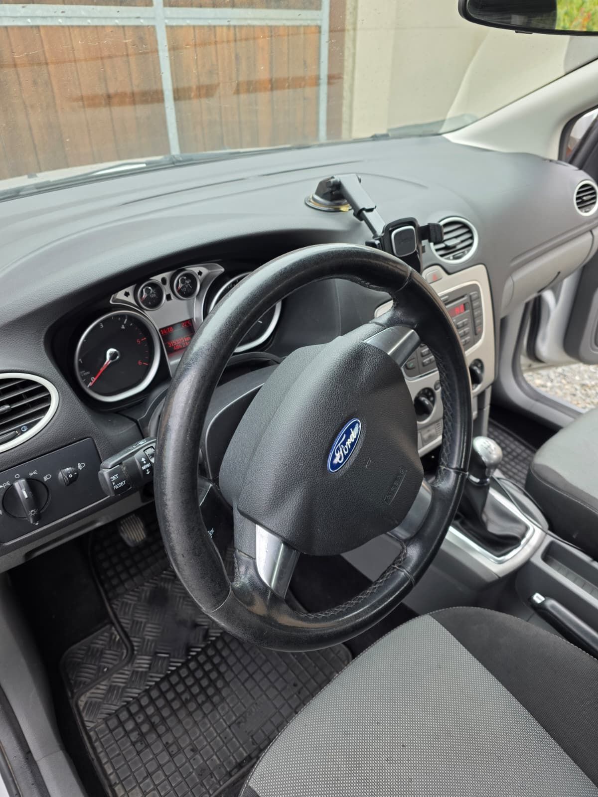 Ford Focus, 1,8 TDI druhý majitel - fotka 6