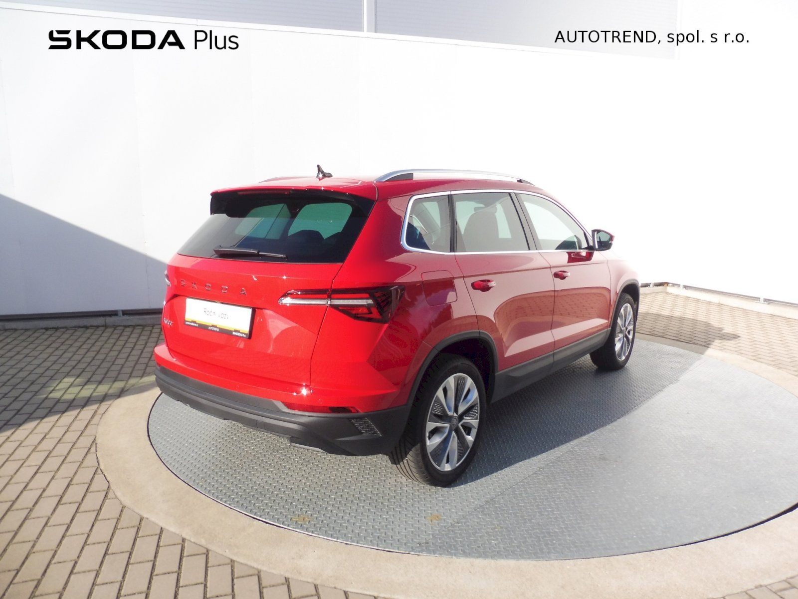 Škoda Karoq, Top Selection 1,5 TSI 110kW - fotka 2