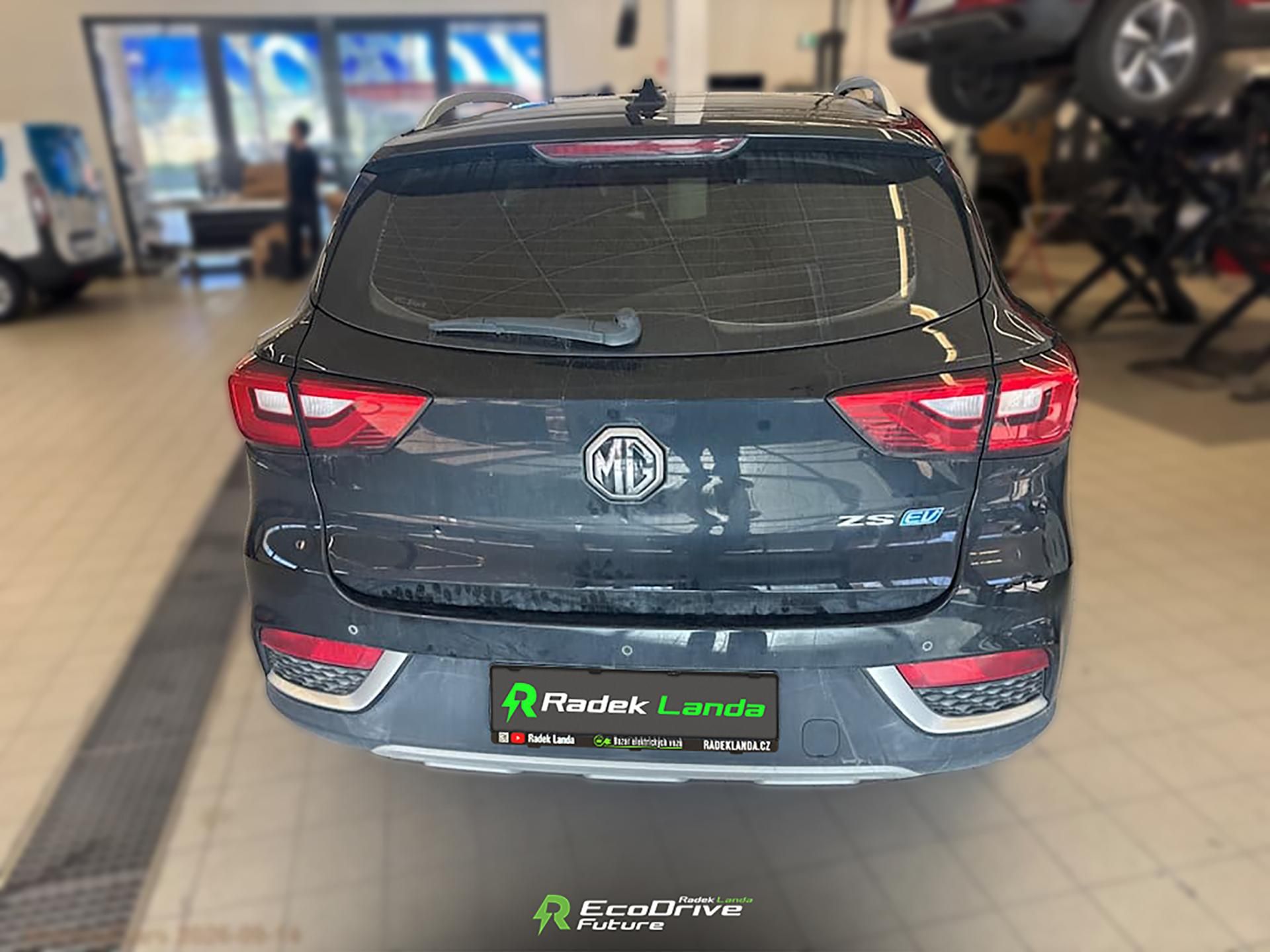 MG ZS, 44,5 kWh, FWD (143 koní) - fotka 5