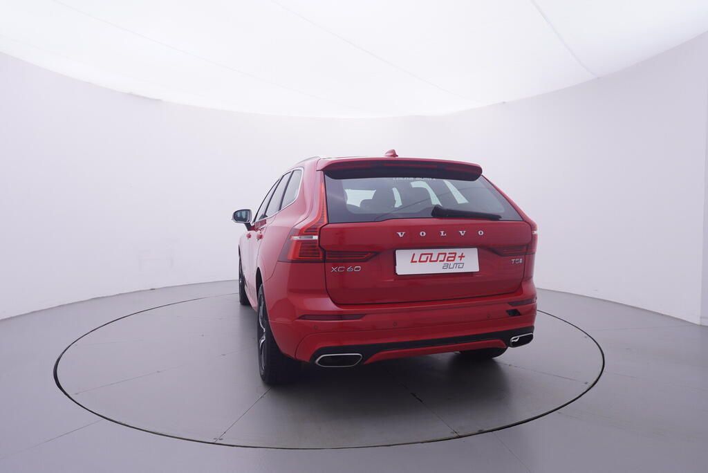 Volvo XC60, 2.0 TSI 184 kW - fotka 4