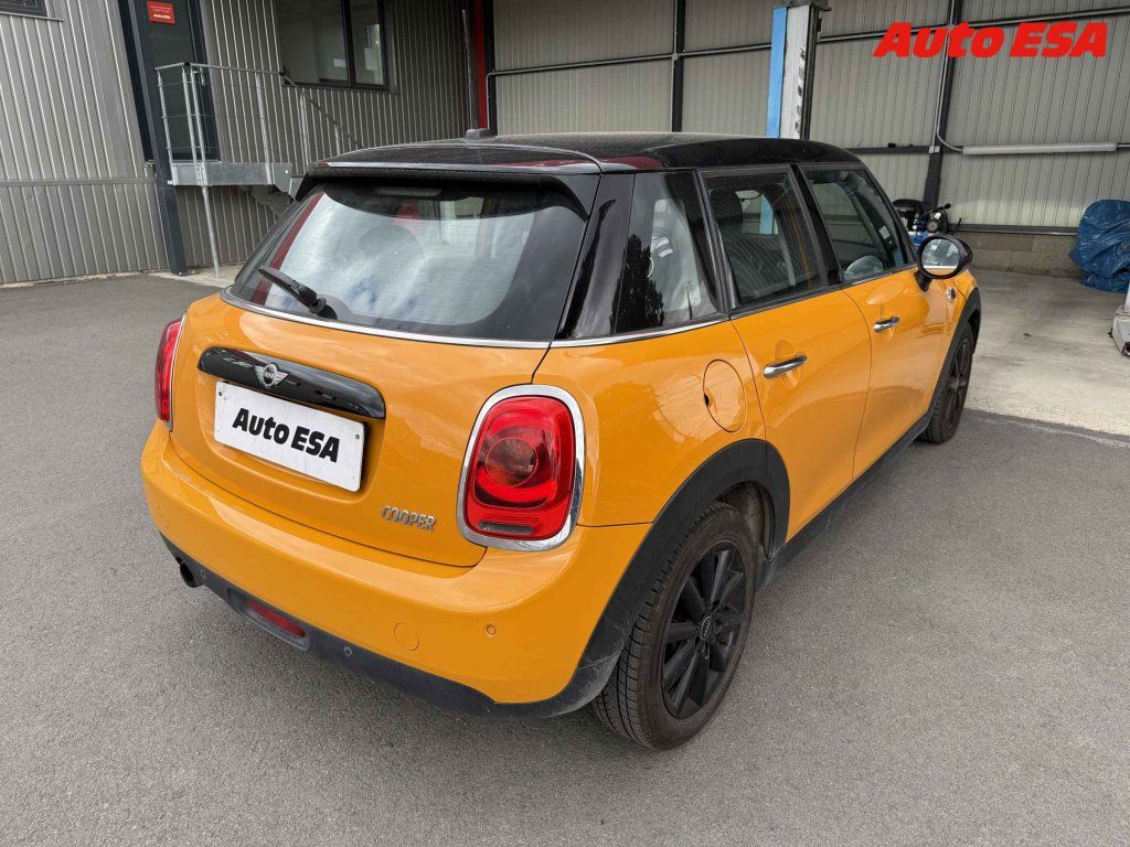 Mini Cooper, 1.5i - fotka 2