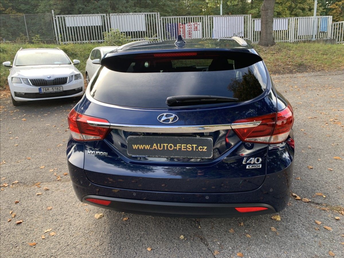Hyundai i40, 1,6 CRDI ČR,1.MAJITEL - fotka 6