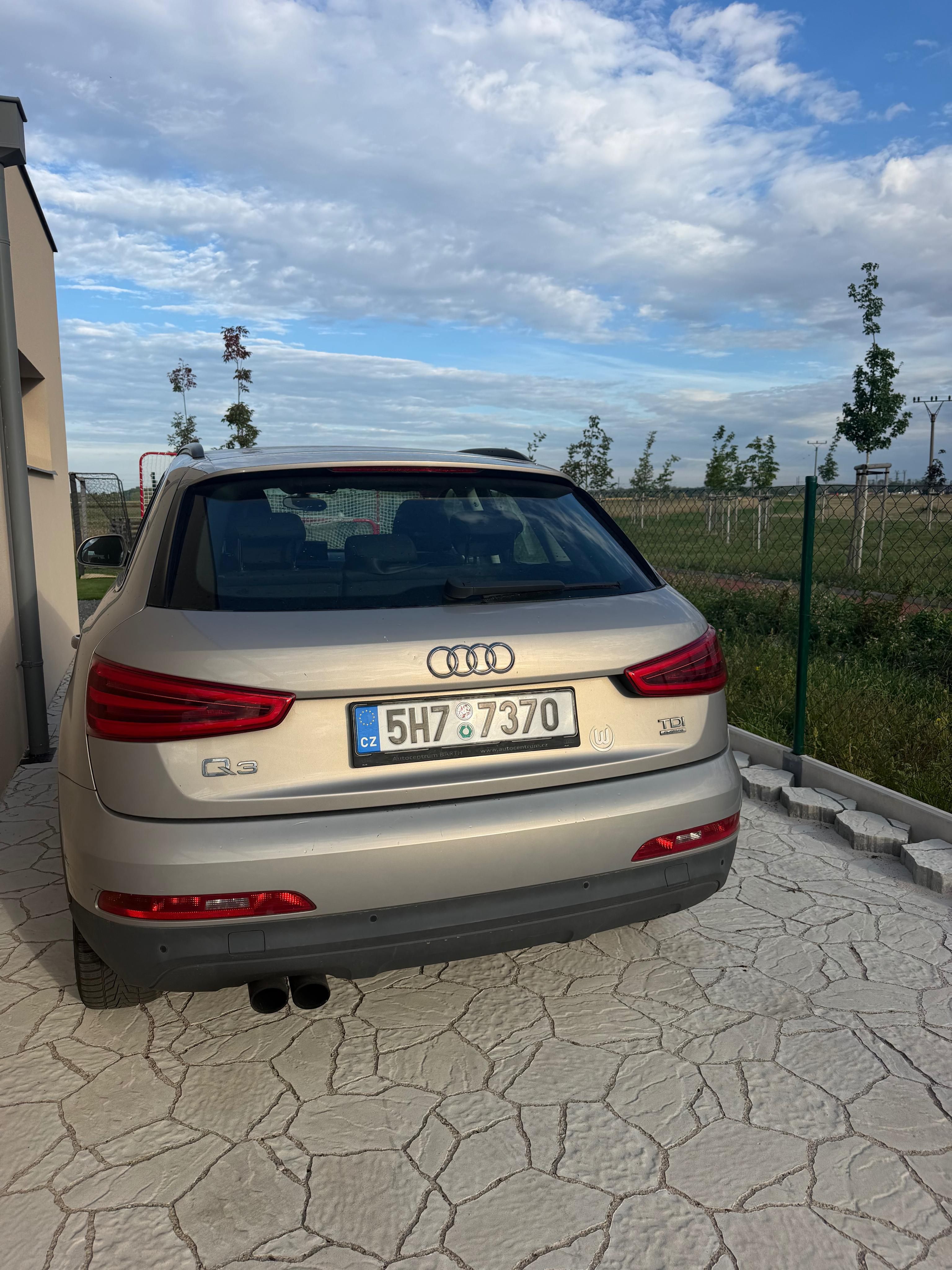Audi Q3 - fotka 4