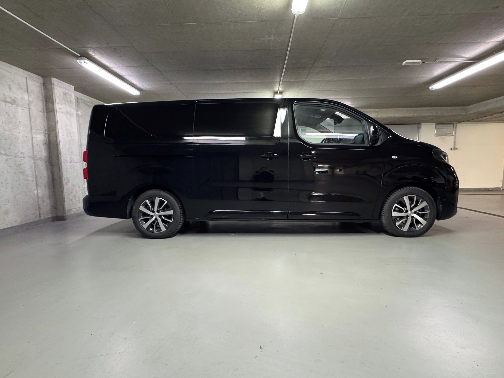 Toyota Proace Verso, 2.0, D, AT, L2, VIP, 7 míst - fotka 4