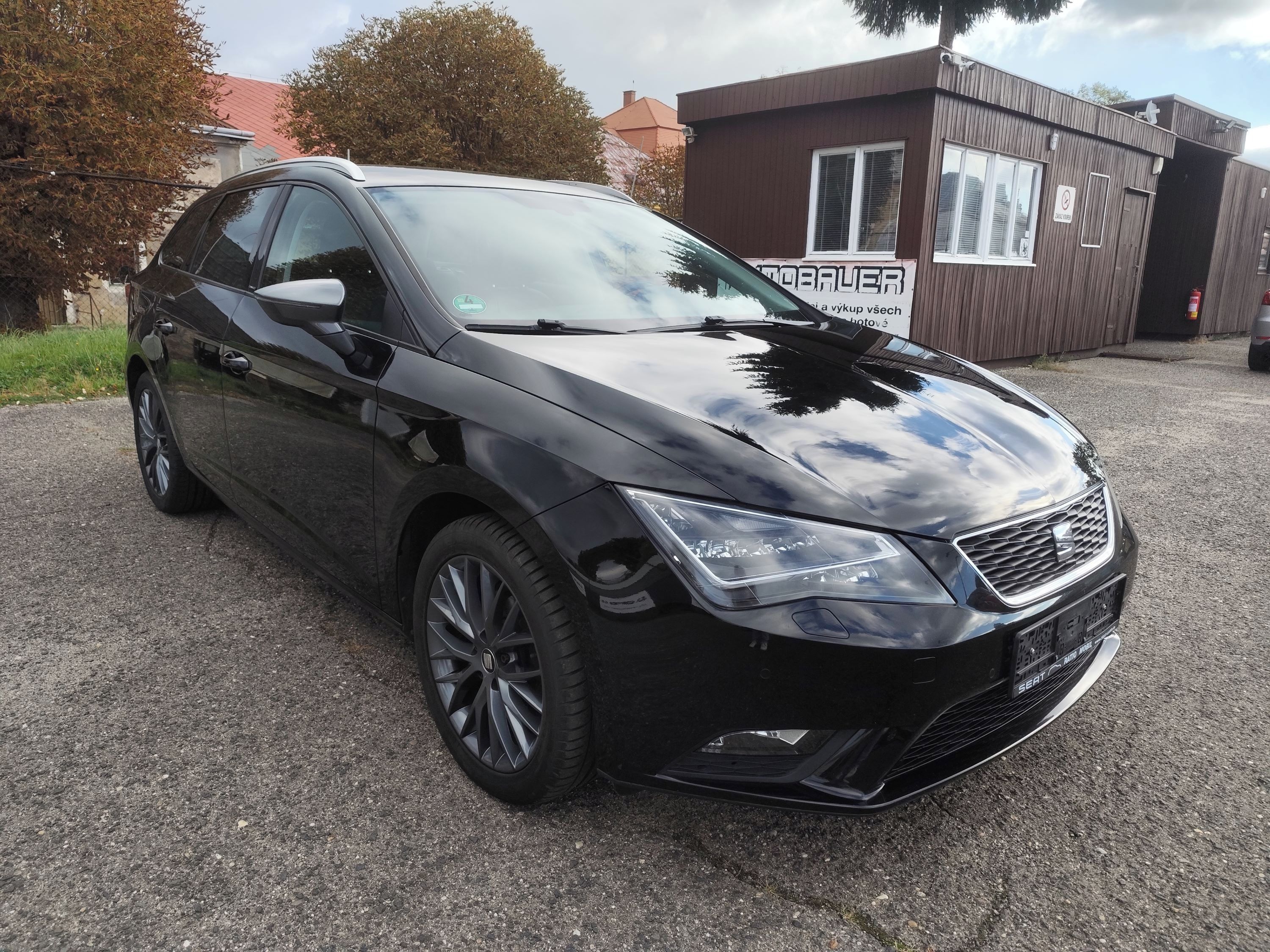 Seat Leon, ST Edice Connect 1.4TSI.92kw. - fotka 4