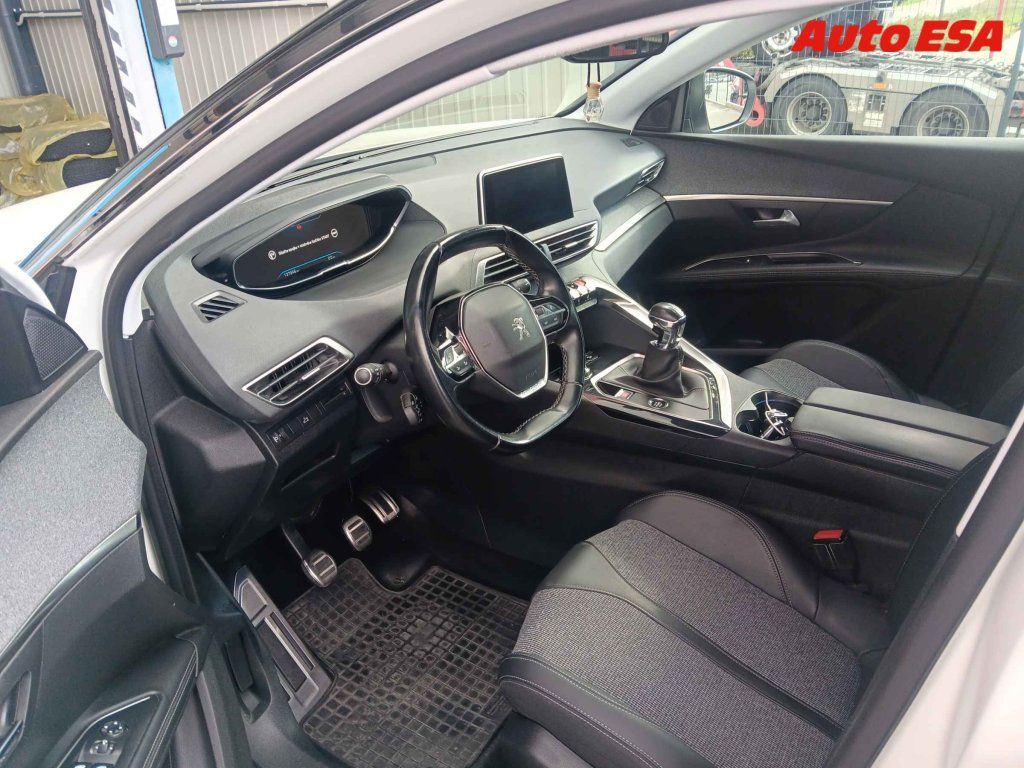 Peugeot 5008, 1.5 HDi,1.maj,ČR - fotka 3