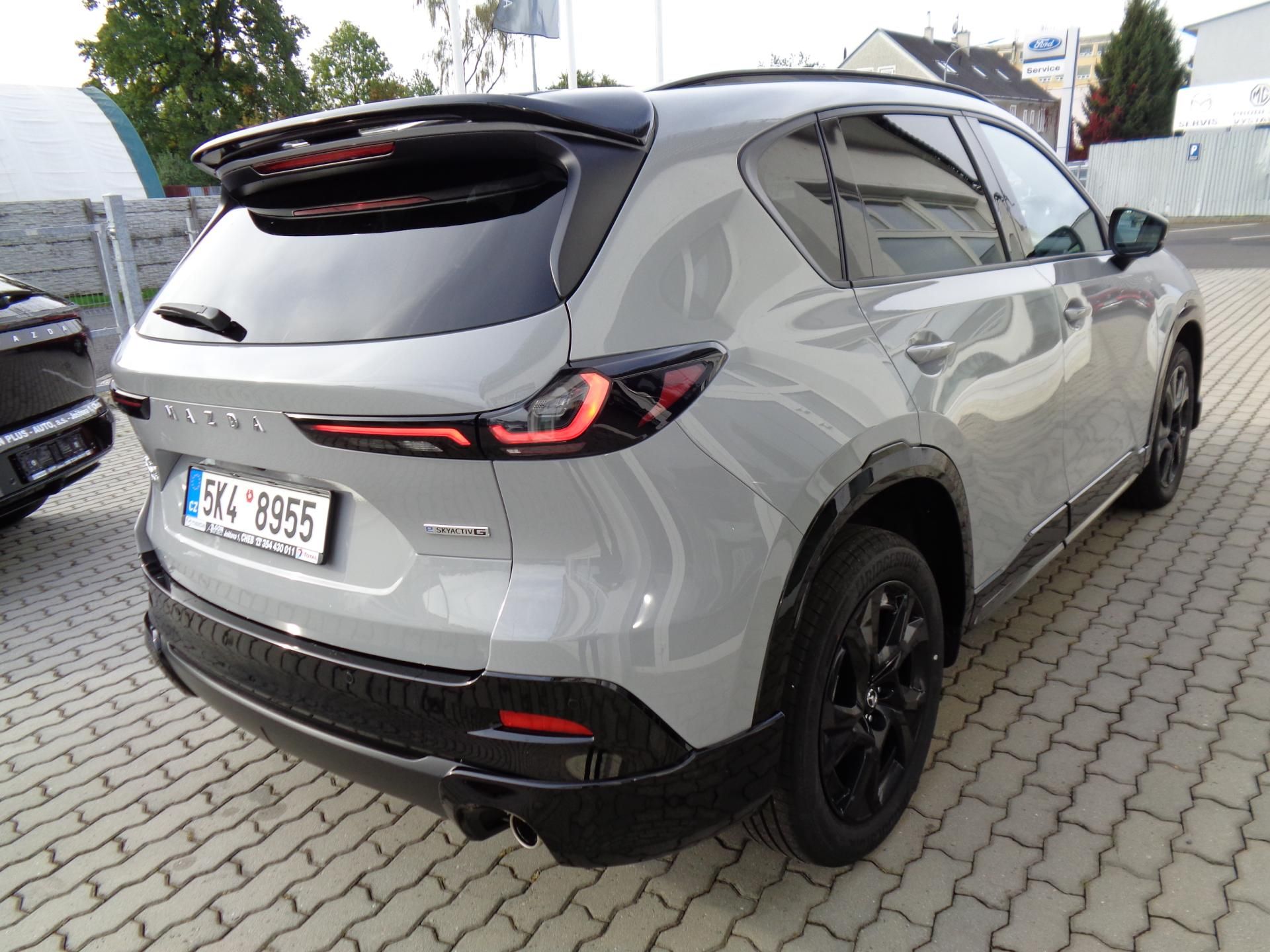 Mazda CX-5, 2,5 AT,4x4,Homura,s.paket,z.pn - fotka 6