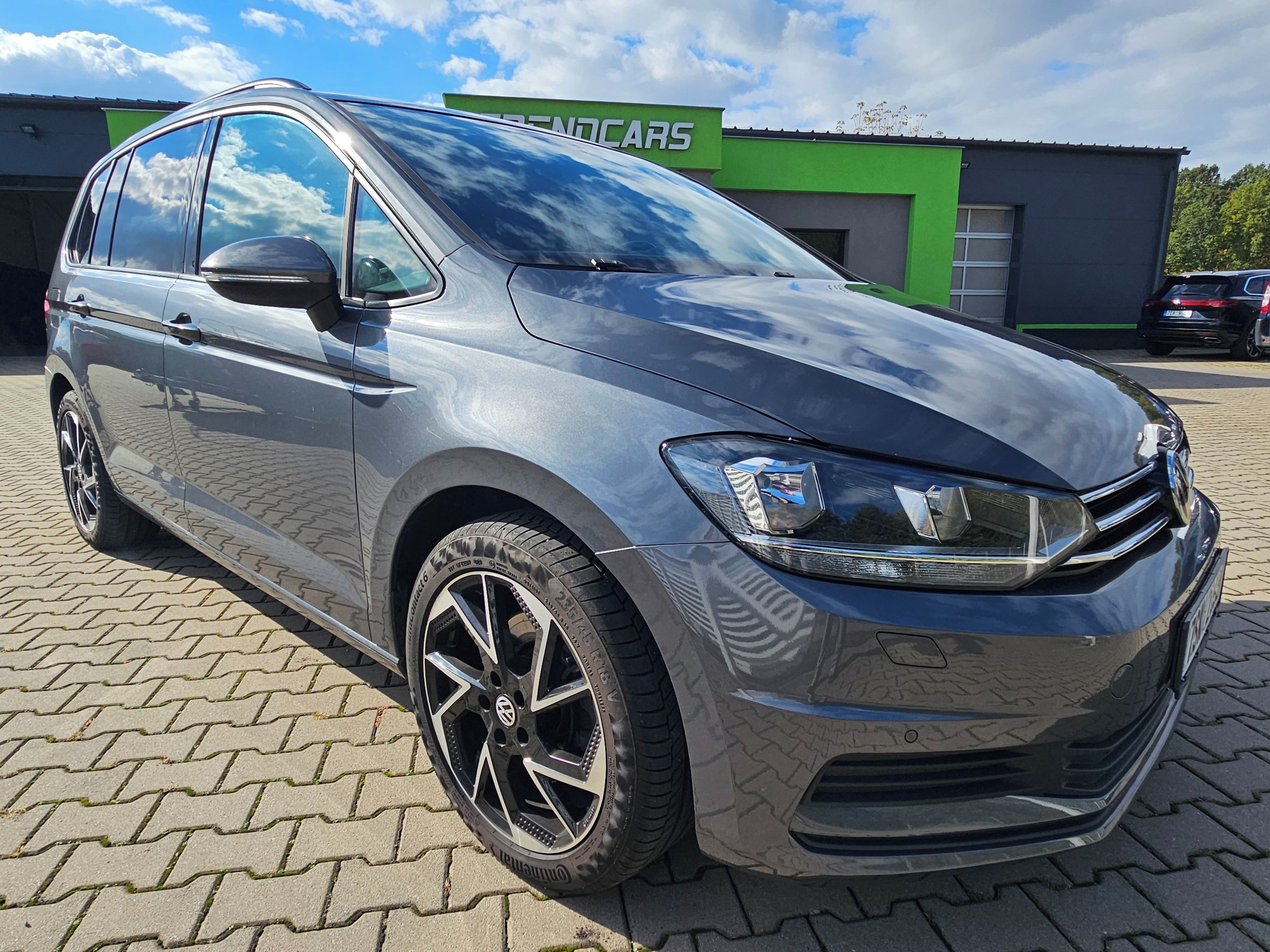 Volkswagen Touran, 1.5TSi NAVI/KAMERA /ACC/ALCANT - fotka 2